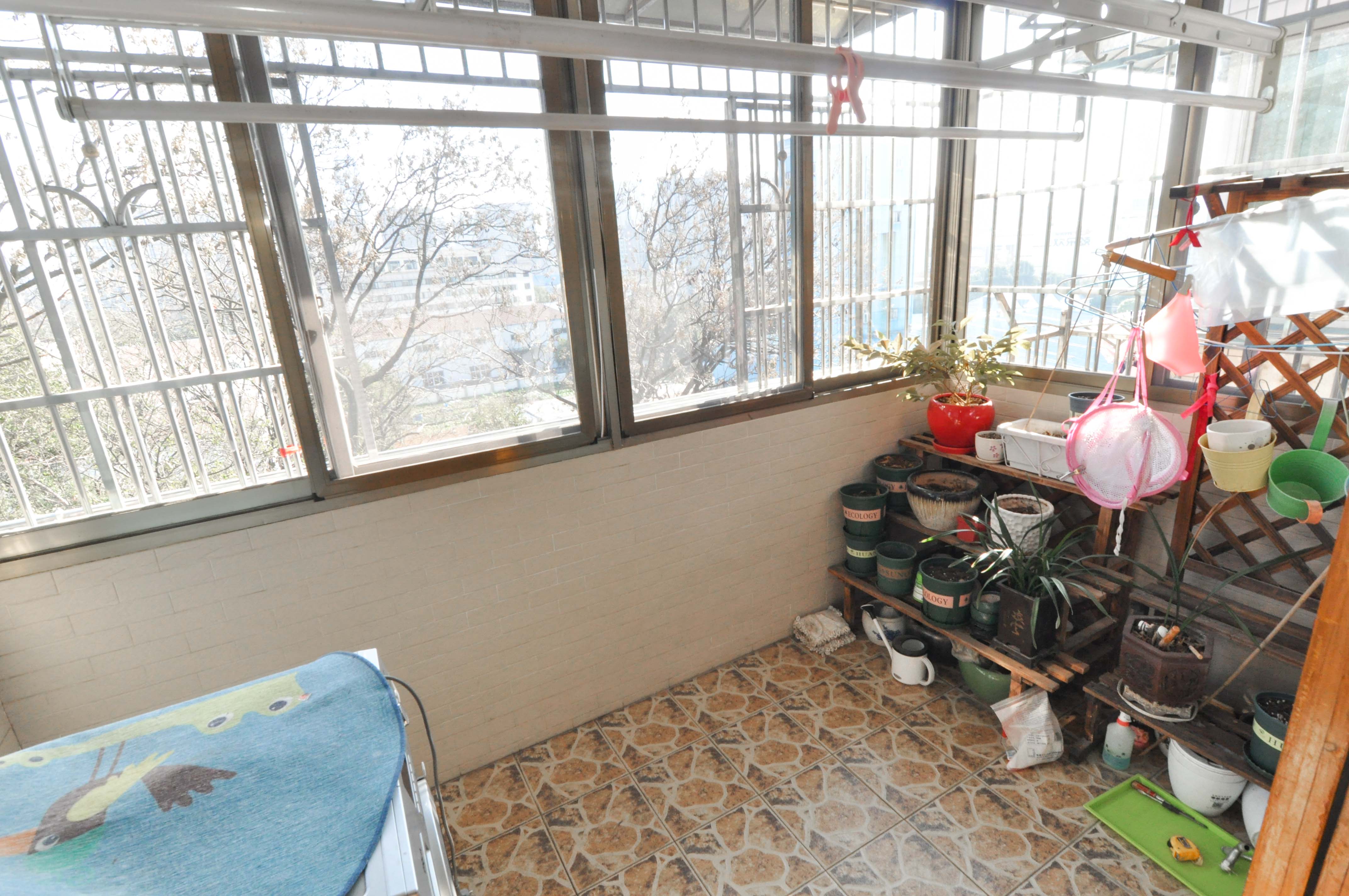 麓谷雅园  3室2厅1卫   75.00万其他