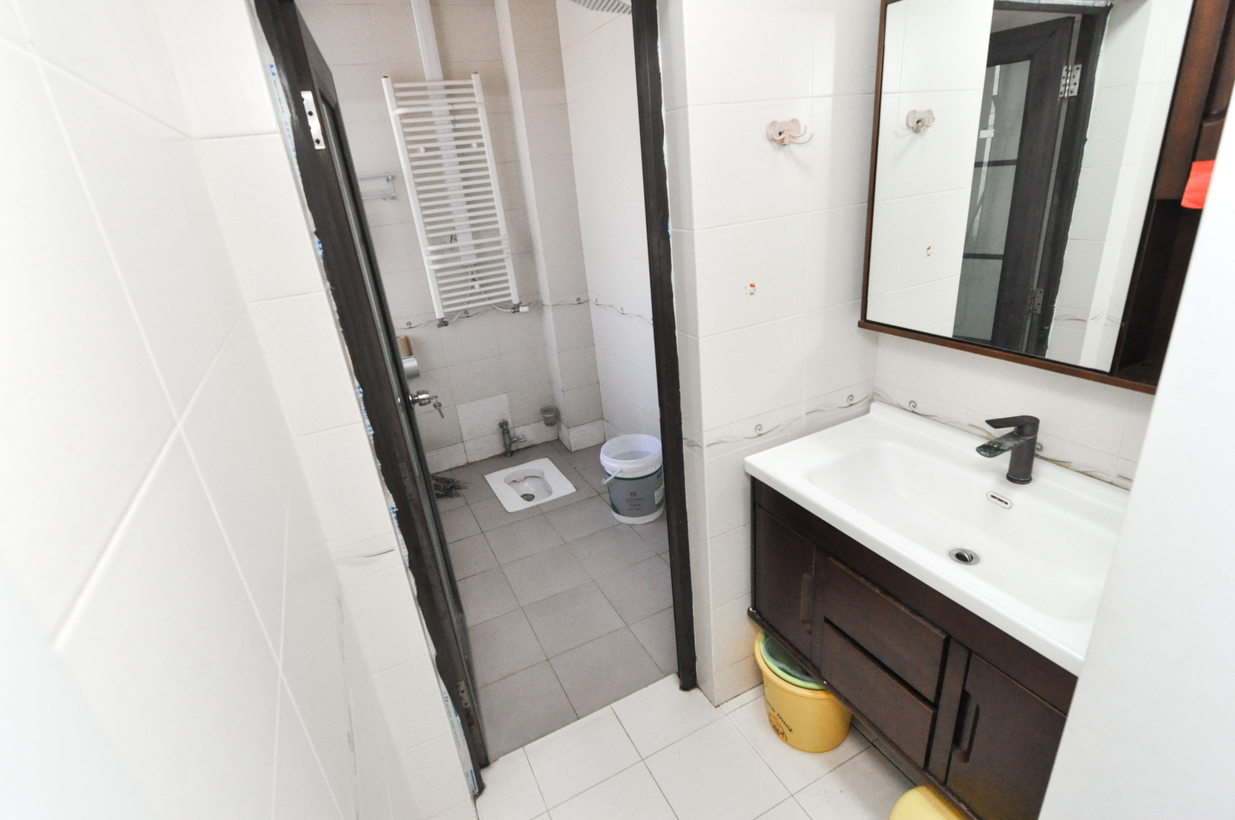 麓谷雅园  4室2厅2卫    70.0万 麓谷雅园  4室2厅2卫    70.0万卫生间