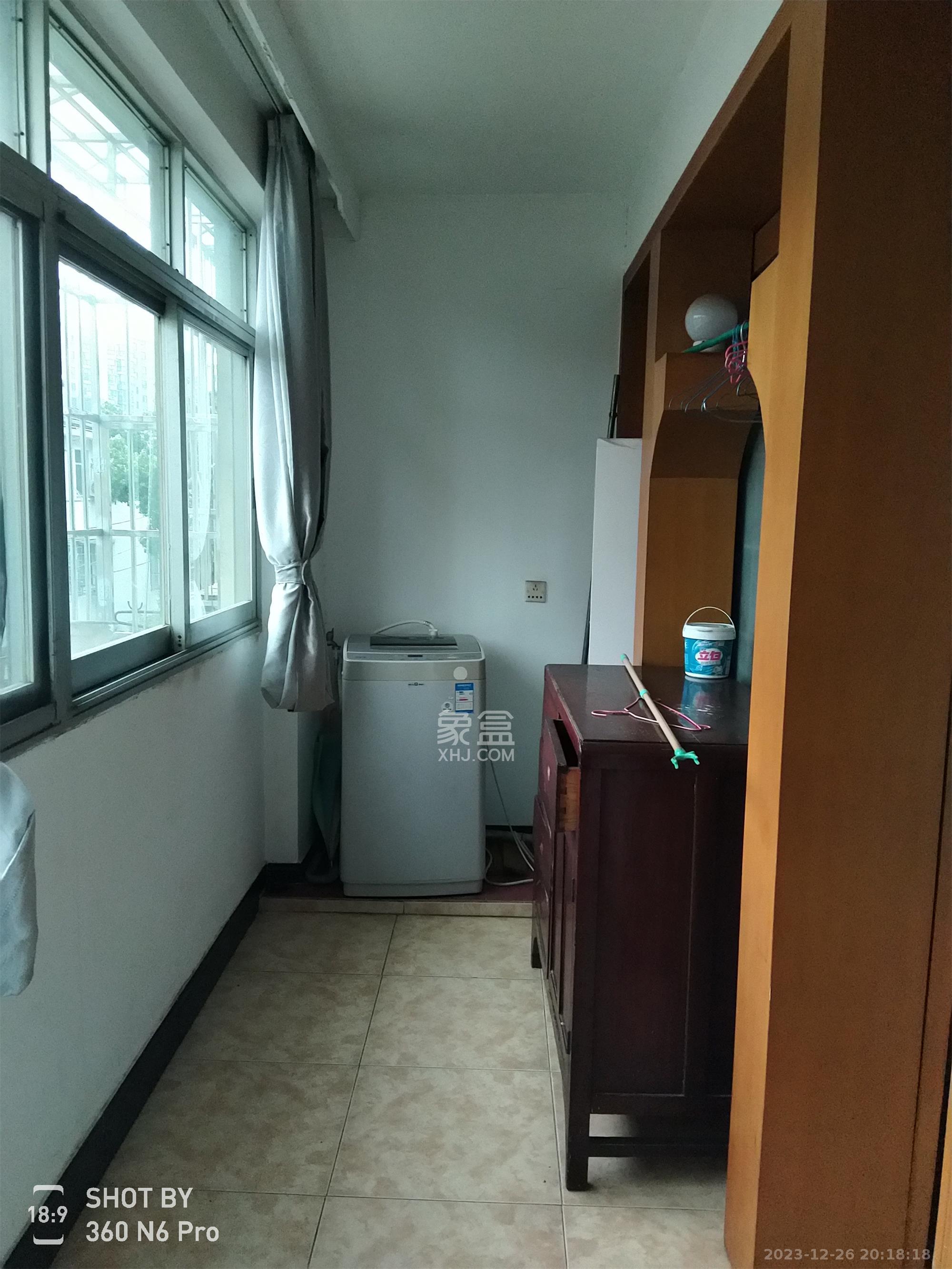 铝厂宿舍  2室2厅1卫   1300.00元/月室内图