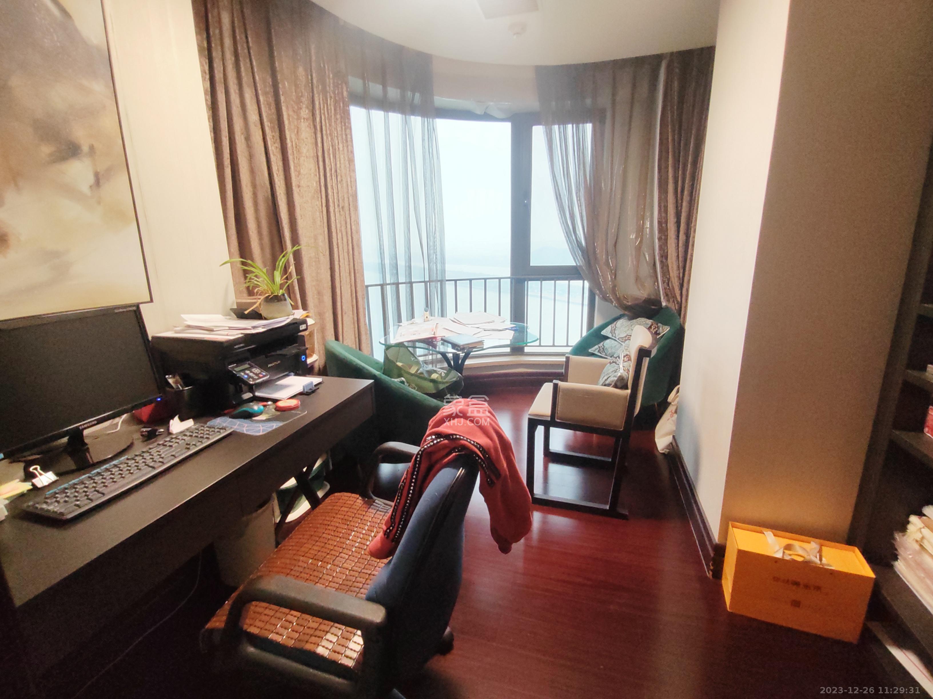 华远华中心  4室2厅5卫   20000.00元/月室内图