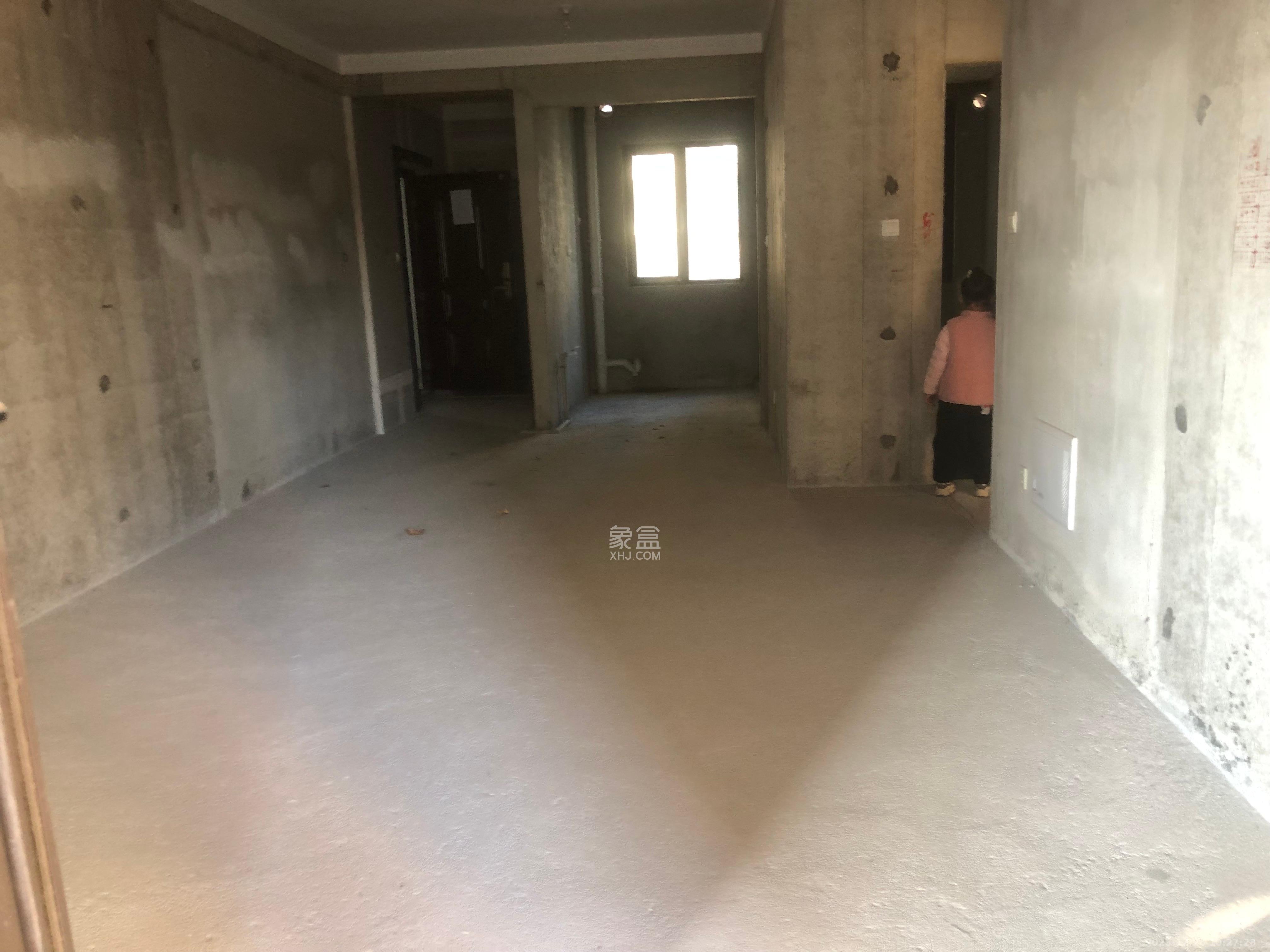 旭辉美的东樾城  4室2厅2卫   1200.00元/月室内图1