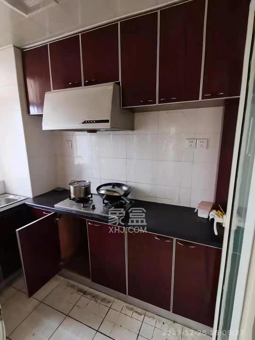 芙蓉公馆  2室1厅1卫    2500.0元/月室内图