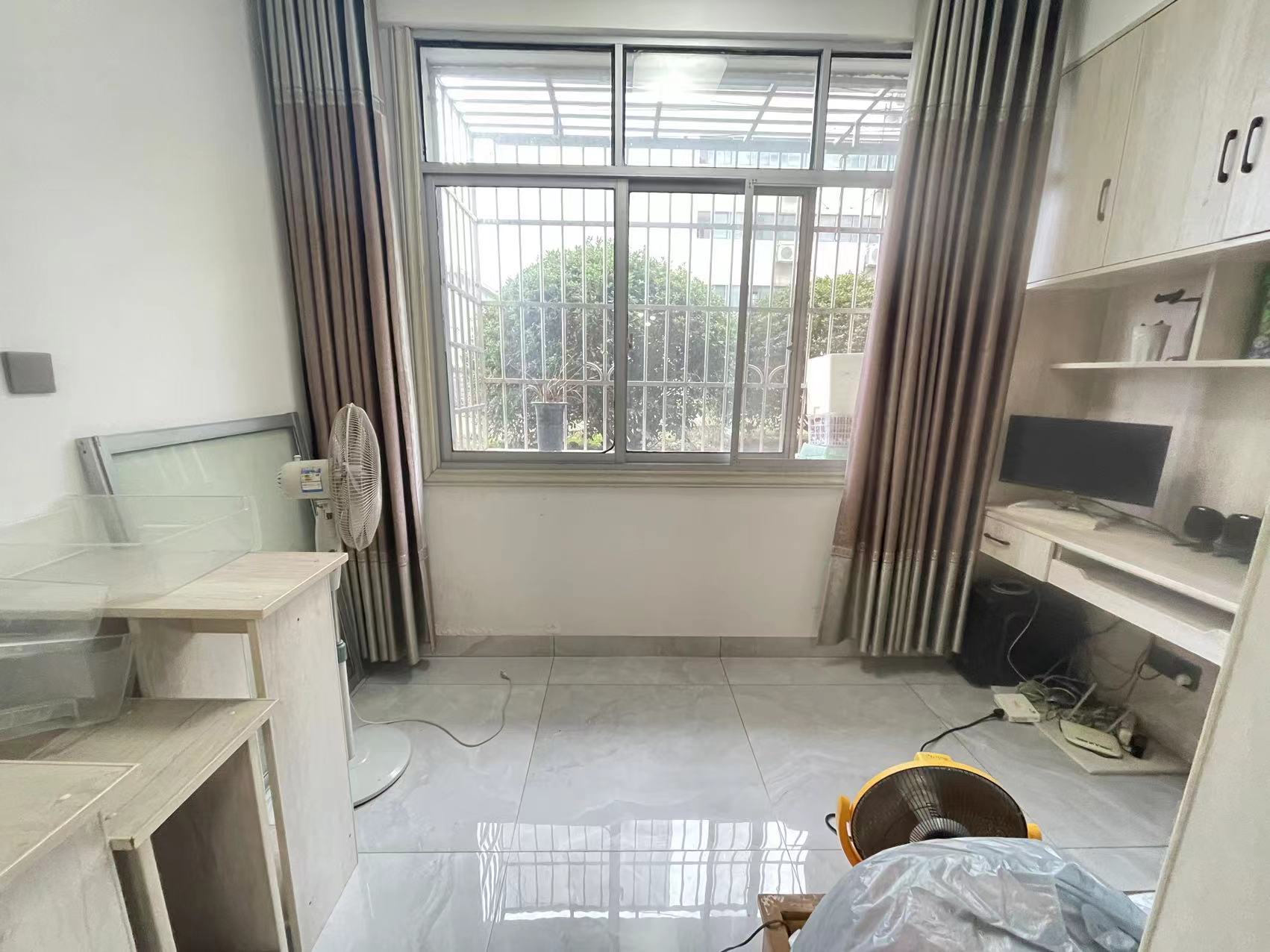 凤凰义乌城(兹丘凤凰城) 1室1厅1卫 29.8万 凤凰义乌城(兹丘凤凰城) 1室1厅1卫 29.8万室内图