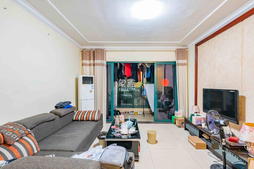 恒大雅苑  3室2厅2卫    2800.0元/月