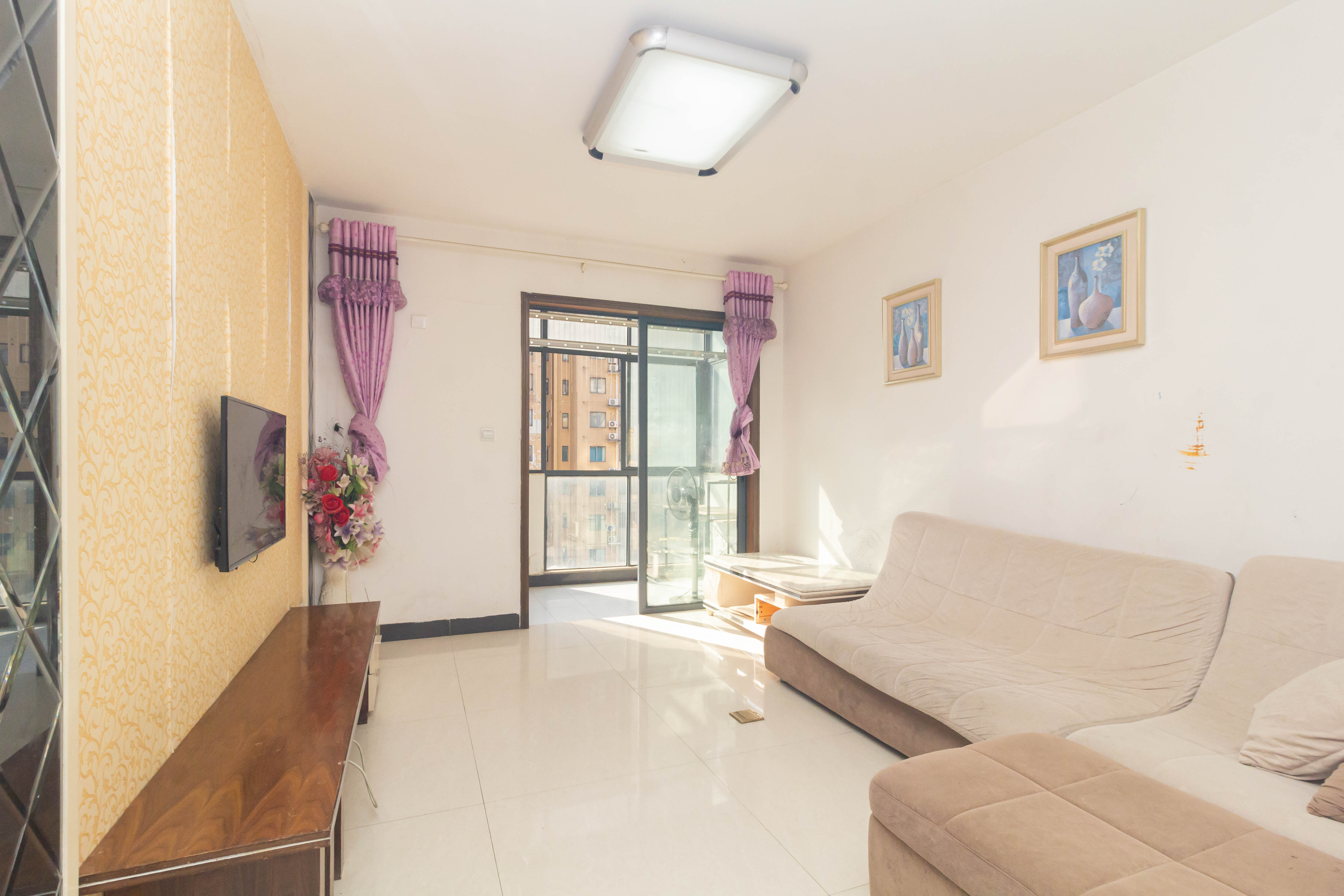 中国铁建国际城一期  2室2厅1卫    49.8万客厅