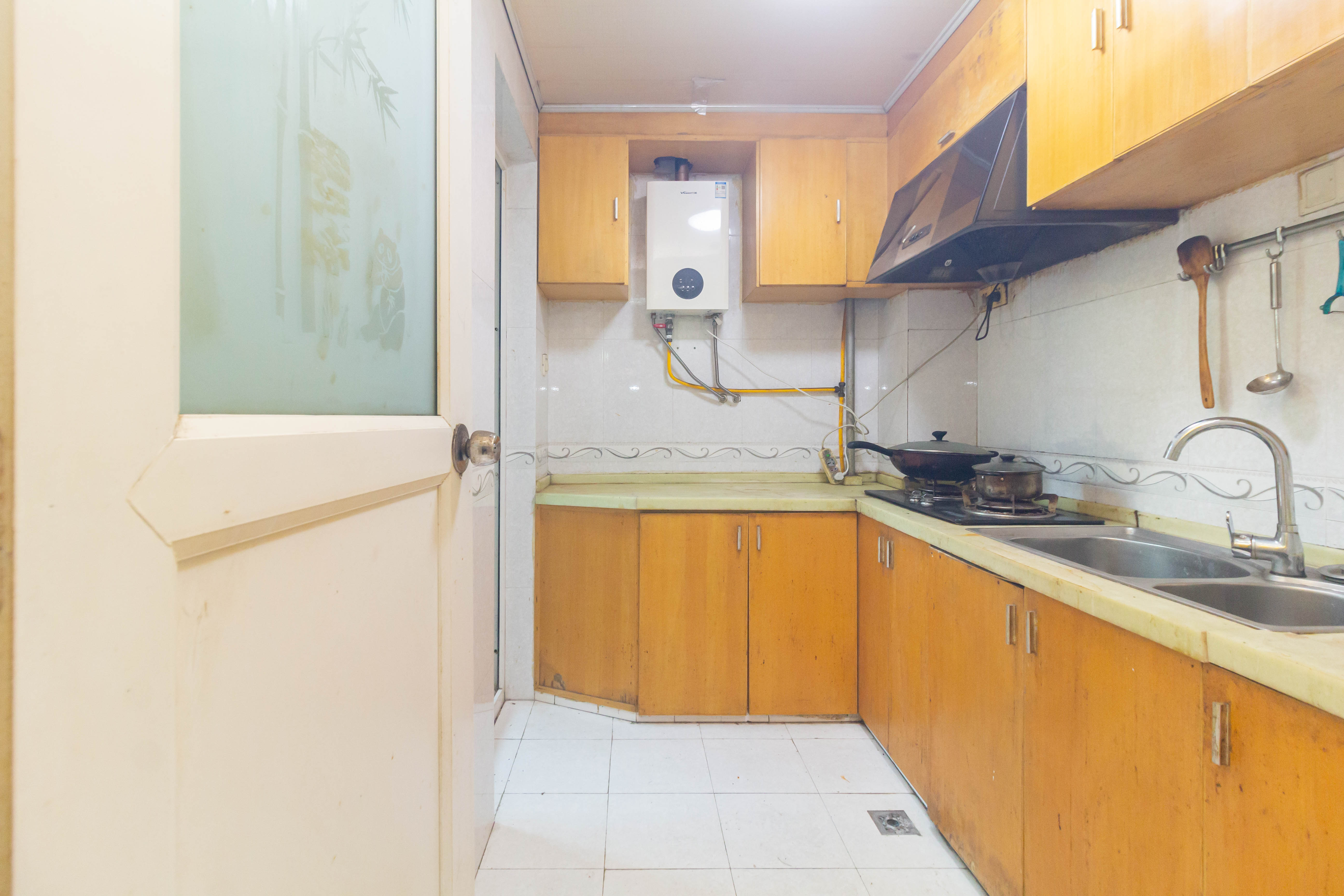 创业乐园  3室2厅2卫   45.80万 创业乐园  3室2厅2卫   45.80万厨房