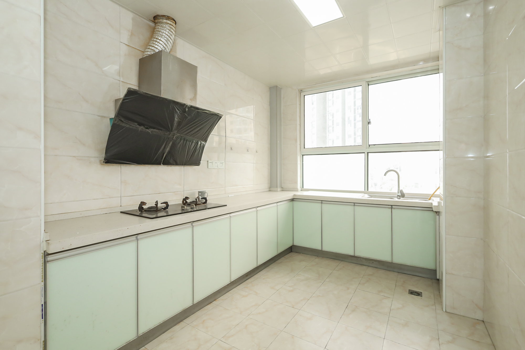 当代滨江MOMA  3室2厅1卫    158.0万厨房