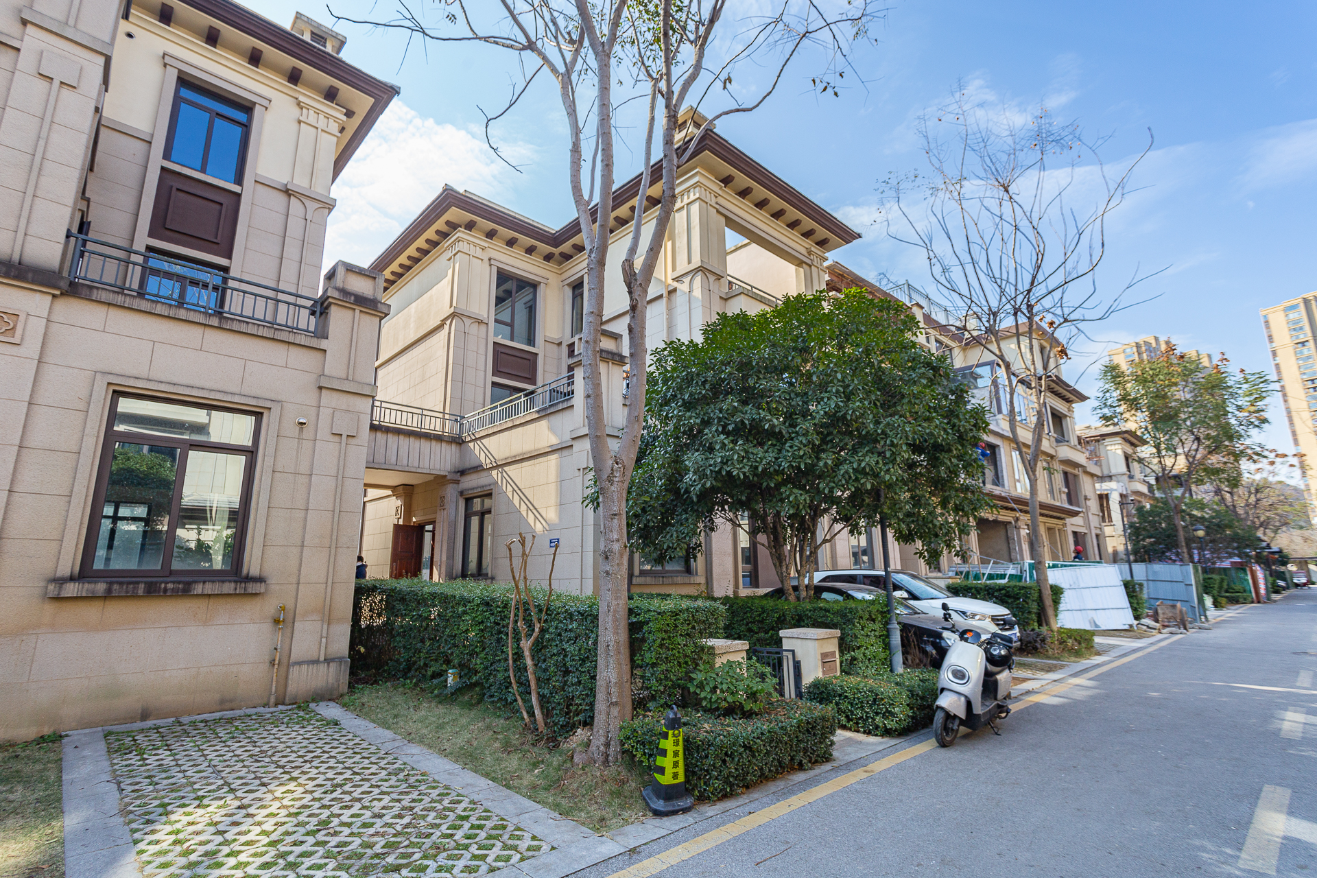 龙湖璟宸原著(龙湖紫宸)  4室3厅3卫    410.0万 龙湖璟宸原著(龙湖紫宸)  4室3厅3卫    410.0万其他