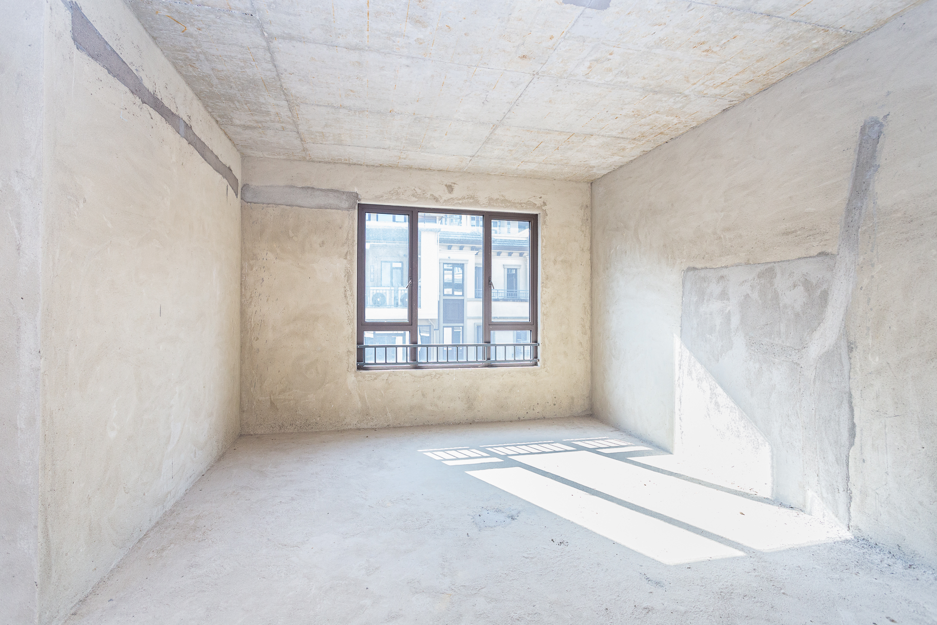 龙湖璟宸原著(龙湖紫宸)  4室3厅3卫    410.0万 龙湖璟宸原著(龙湖紫宸)  4室3厅3卫    410.0万卧室