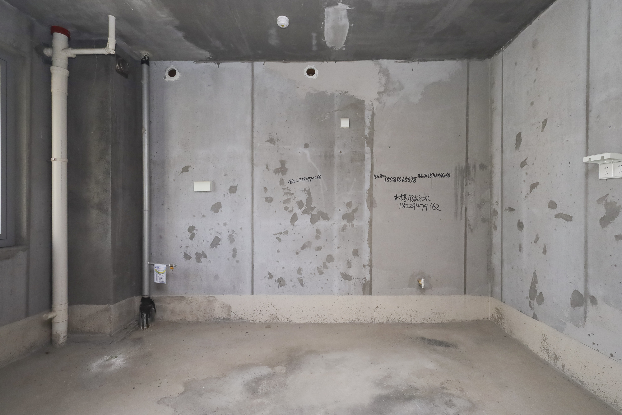 湘江壹号一二三期(创远湘江壹号)  4室2厅3卫    210.0万 湘江壹号一二三期(创远湘江壹号)  4室2厅3卫    210.0万厨房