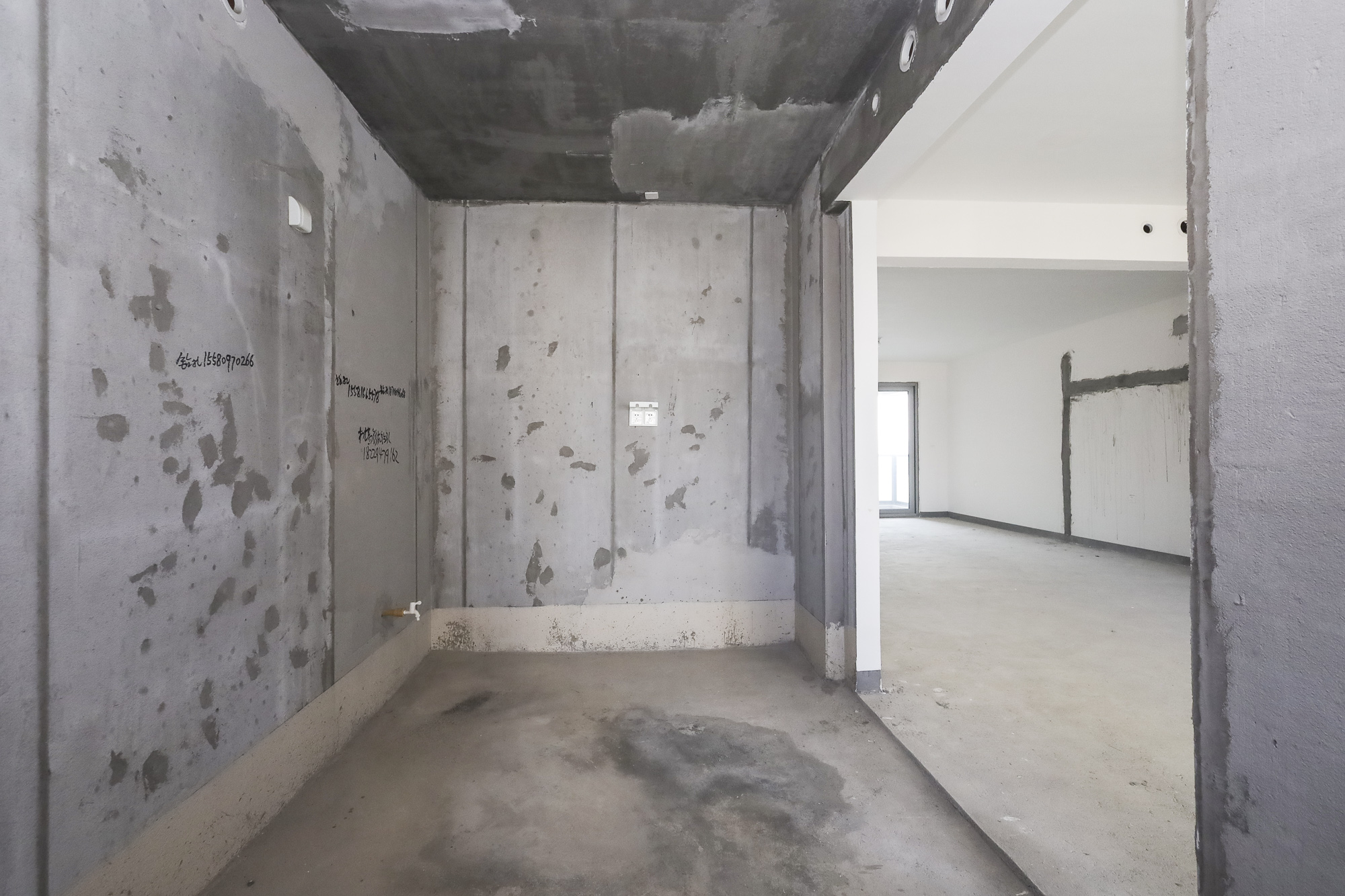 湘江壹号一二三期(创远湘江壹号)  4室2厅3卫    210.0万 湘江壹号一二三期(创远湘江壹号)  4室2厅3卫    210.0万厨房