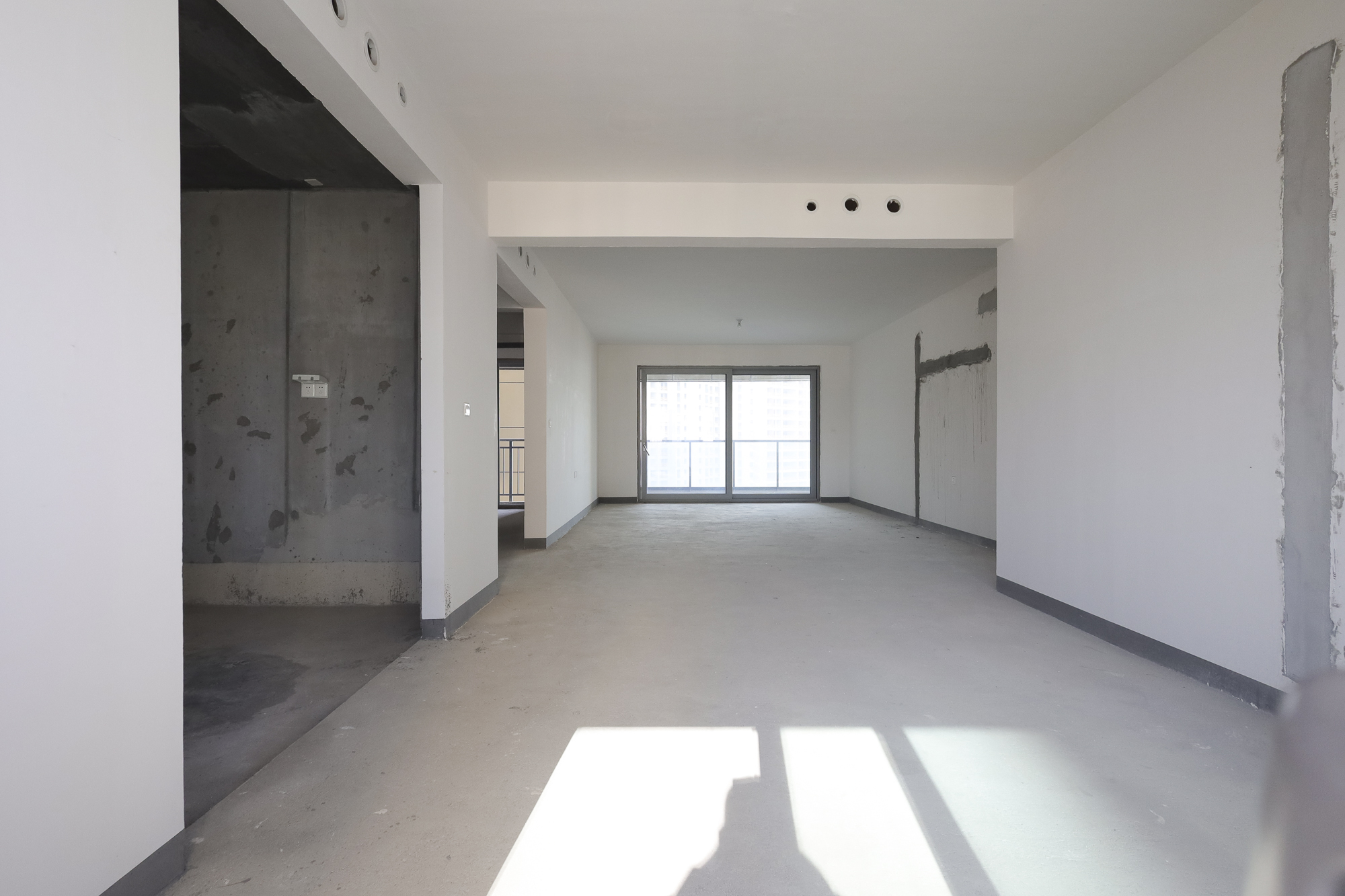 湘江壹号一二三期(创远湘江壹号)  4室2厅3卫    210.0万 湘江壹号一二三期(创远湘江壹号)  4室2厅3卫    210.0万客厅