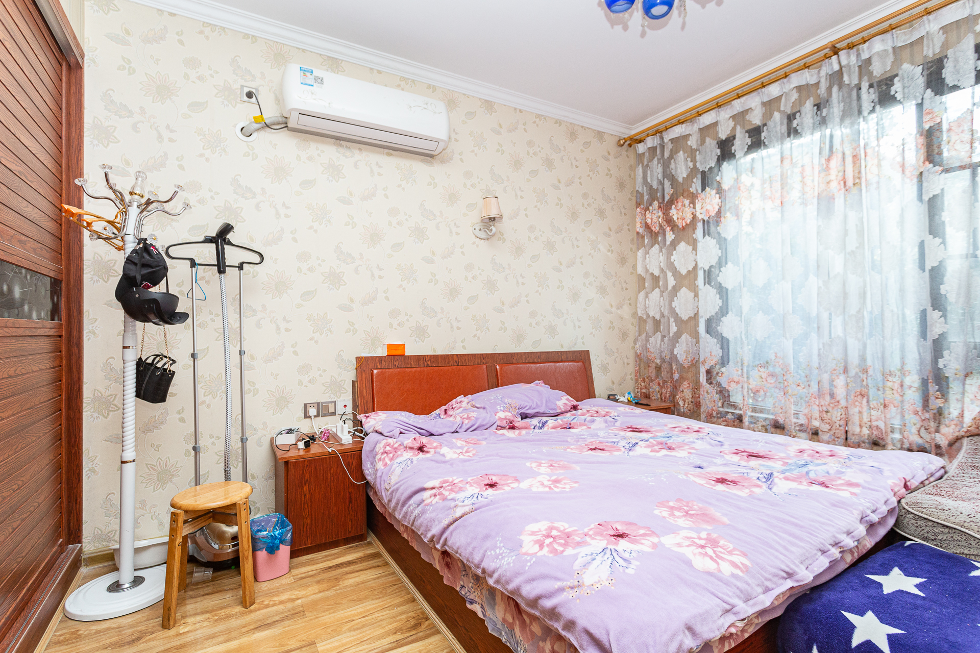 龙湖湘风原著（龙湖湘风星城）  4室2厅2卫    102.8万卧室