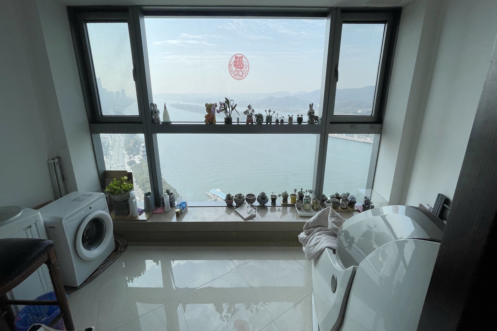 华远隆玺  4室2厅4卫    760.0万 华远隆玺  4室2厅4卫    760.0万阳台