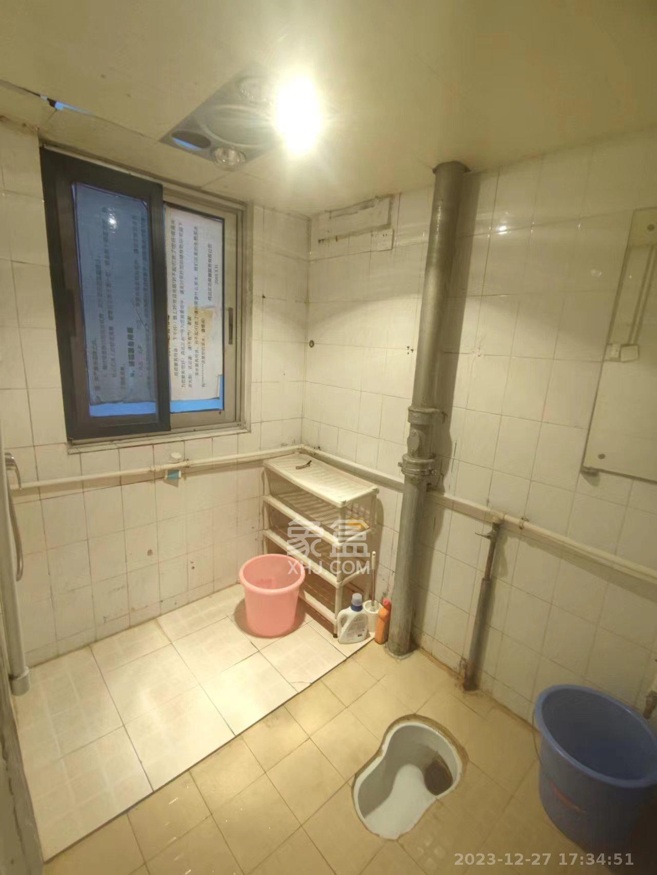 省建苑小区  3室2厅2卫   2600.00元/月室内图