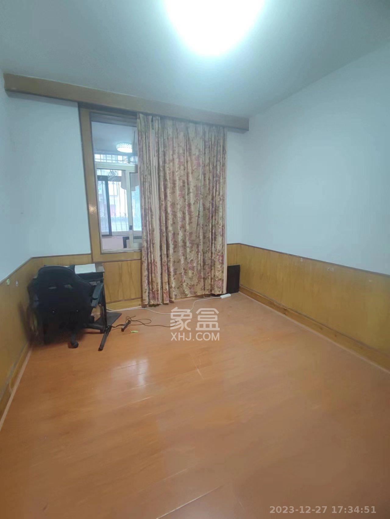 省建苑小区  3室2厅2卫   2600.00元/月室内图
