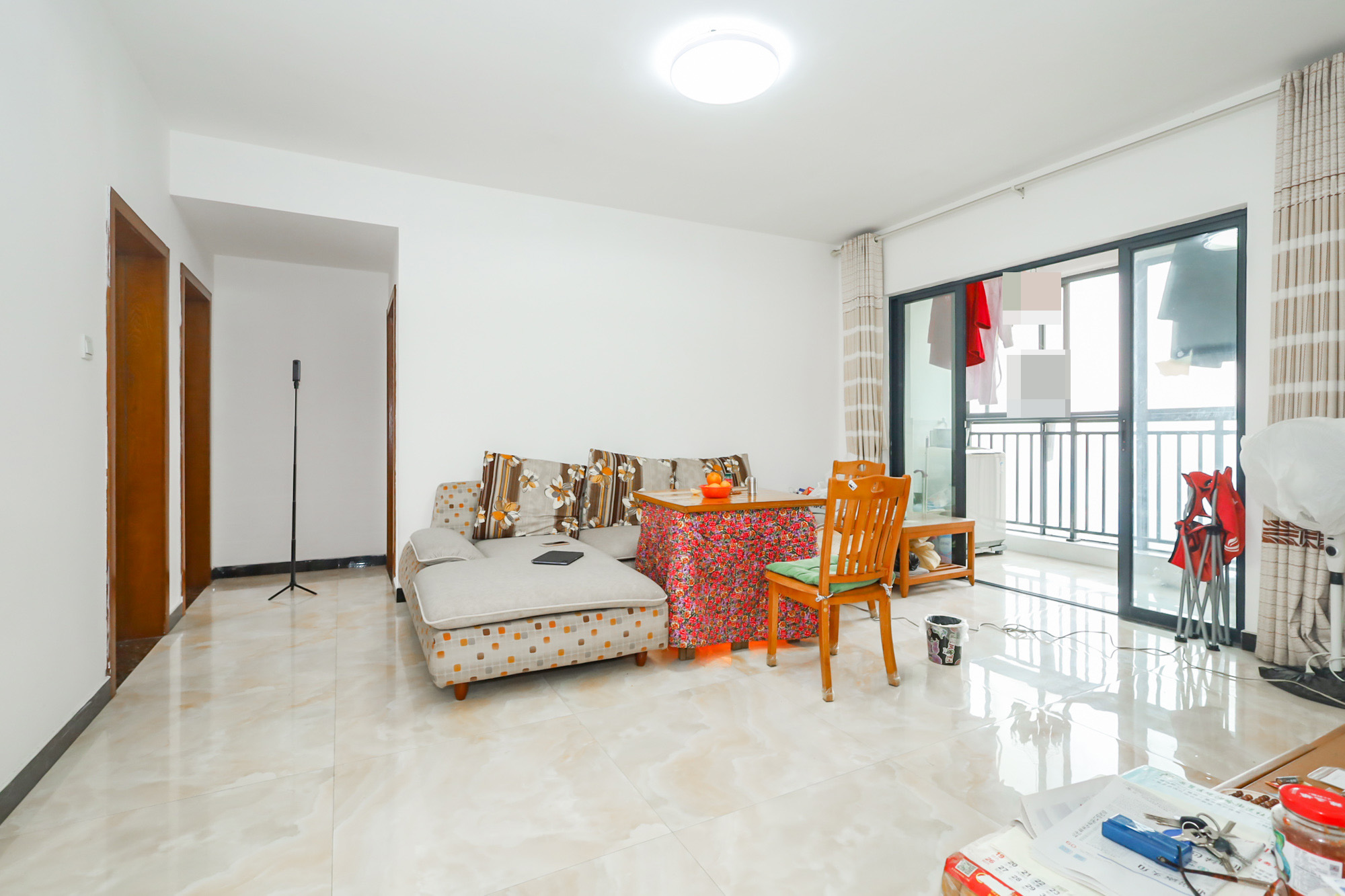 钰龙天下一期 3室2厅2卫 265.0万 钰龙天下一期 3室2厅2卫 265.0万客厅