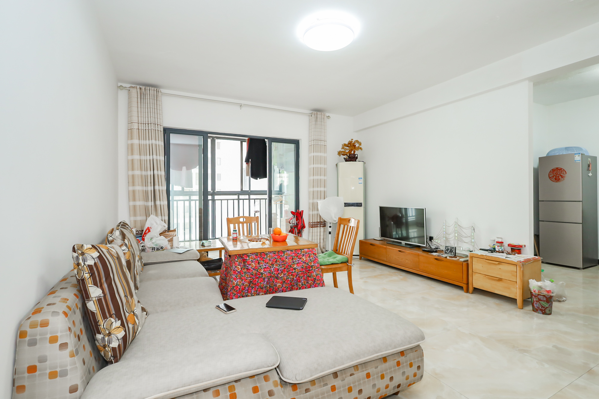 钰龙天下一期 3室2厅2卫 265.0万 钰龙天下一期 3室2厅2卫 265.0万客厅