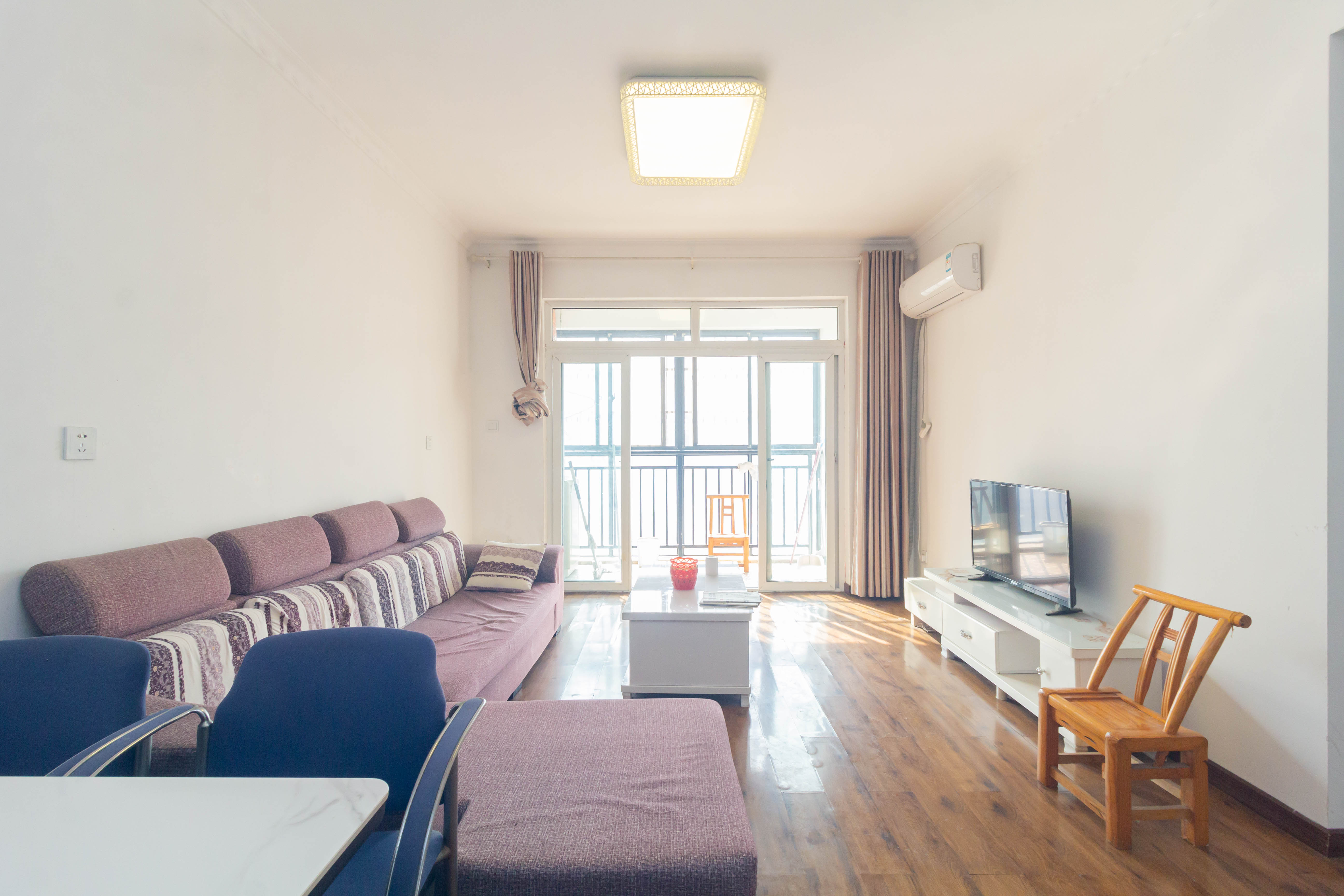 光明城市(星辰青年城) 3室2厅1卫 49.8万 光明城市(星辰青年城) 3室2厅1卫 49.8万客厅