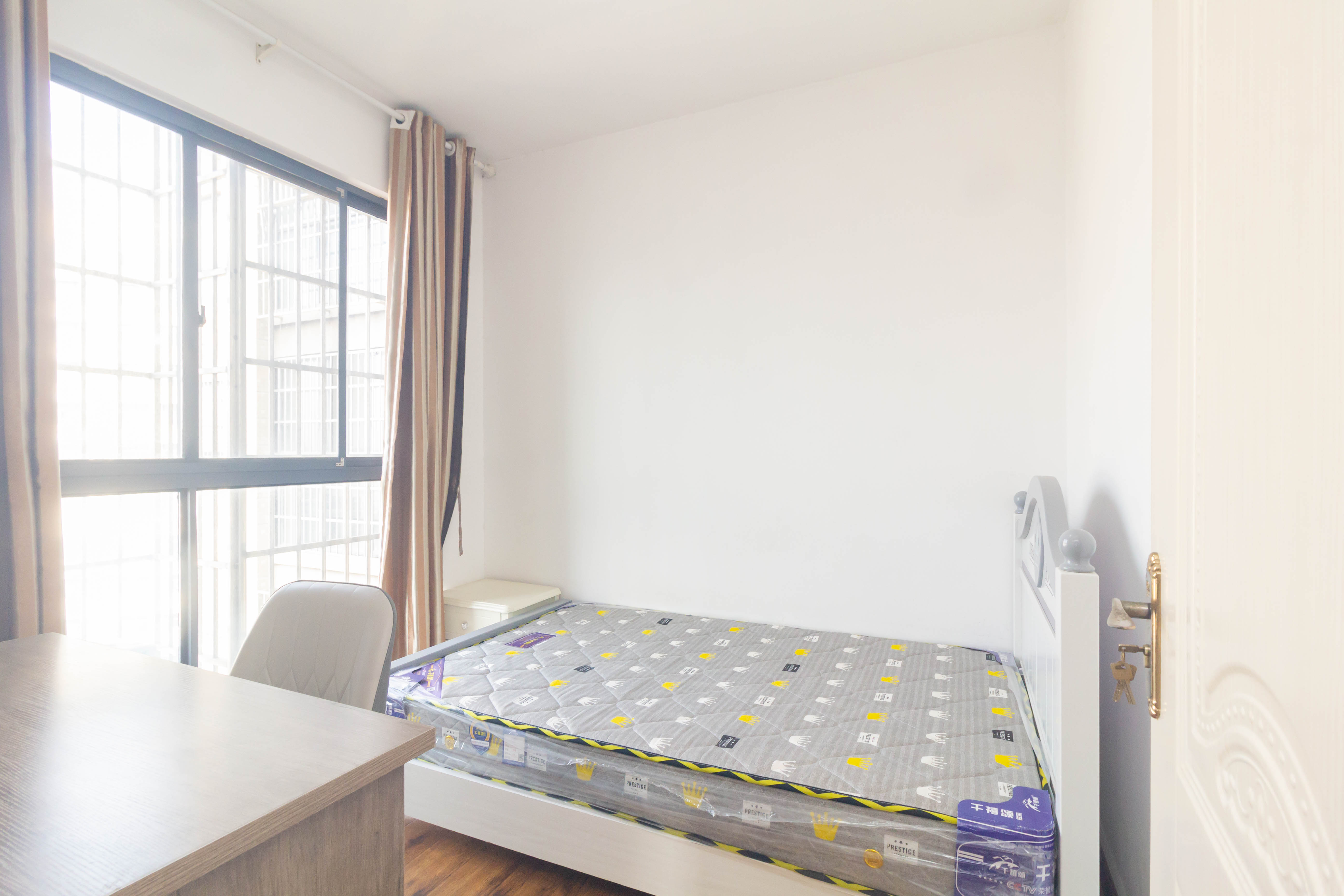 光明城市(星辰青年城) 3室2厅1卫 49.8万 光明城市(星辰青年城) 3室2厅1卫 49.8万卧室