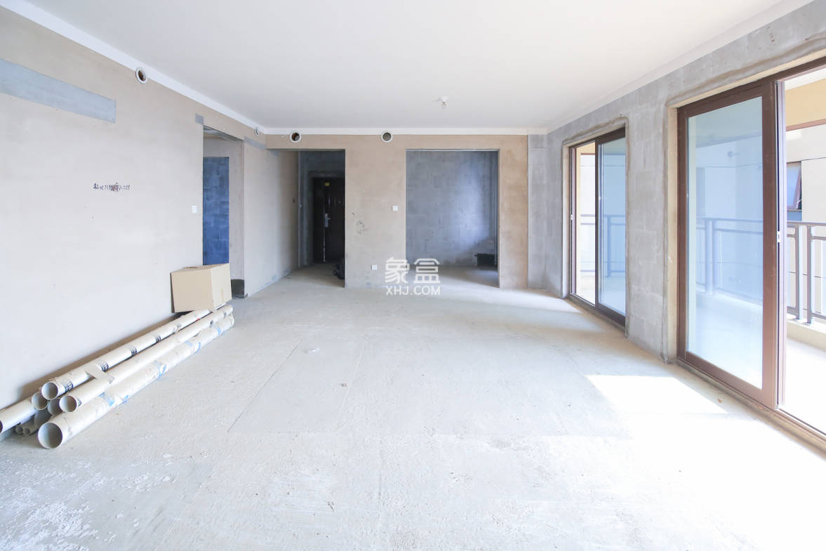 鑫苑木莲世家 4室2厅2卫 168.00万 鑫苑木莲世家 4室2厅2卫 168.00万客厅