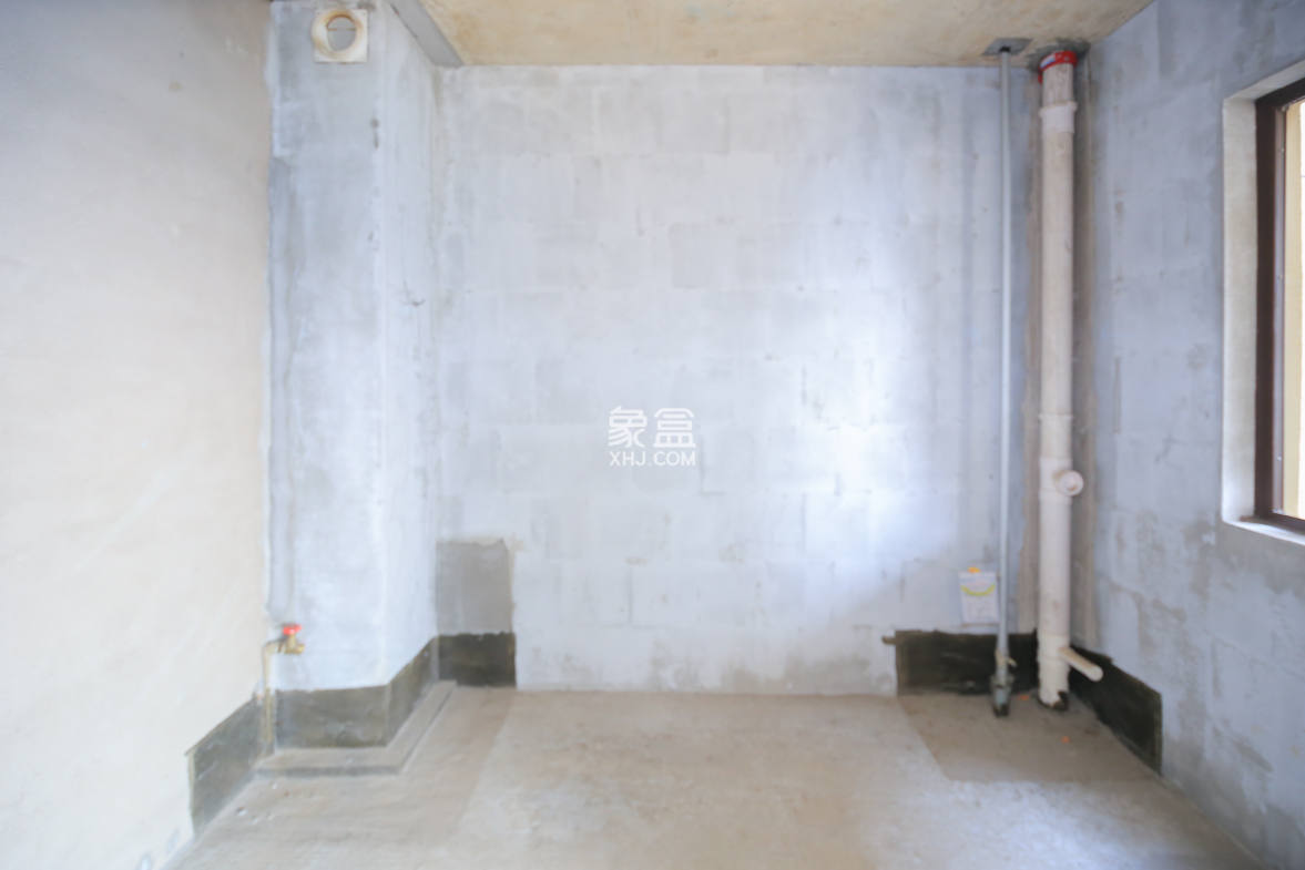 鑫苑木莲世家 4室2厅2卫 168.00万 鑫苑木莲世家 4室2厅2卫 168.00万其他