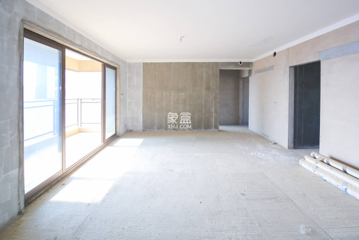 鑫苑木莲世家 4室2厅2卫 168.00万 鑫苑木莲世家 4室2厅2卫 168.00万客厅