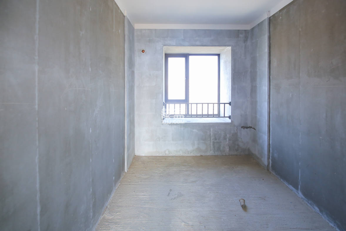 鑫苑木莲世家 4室2厅2卫 168.00万 鑫苑木莲世家 4室2厅2卫 168.00万卧室