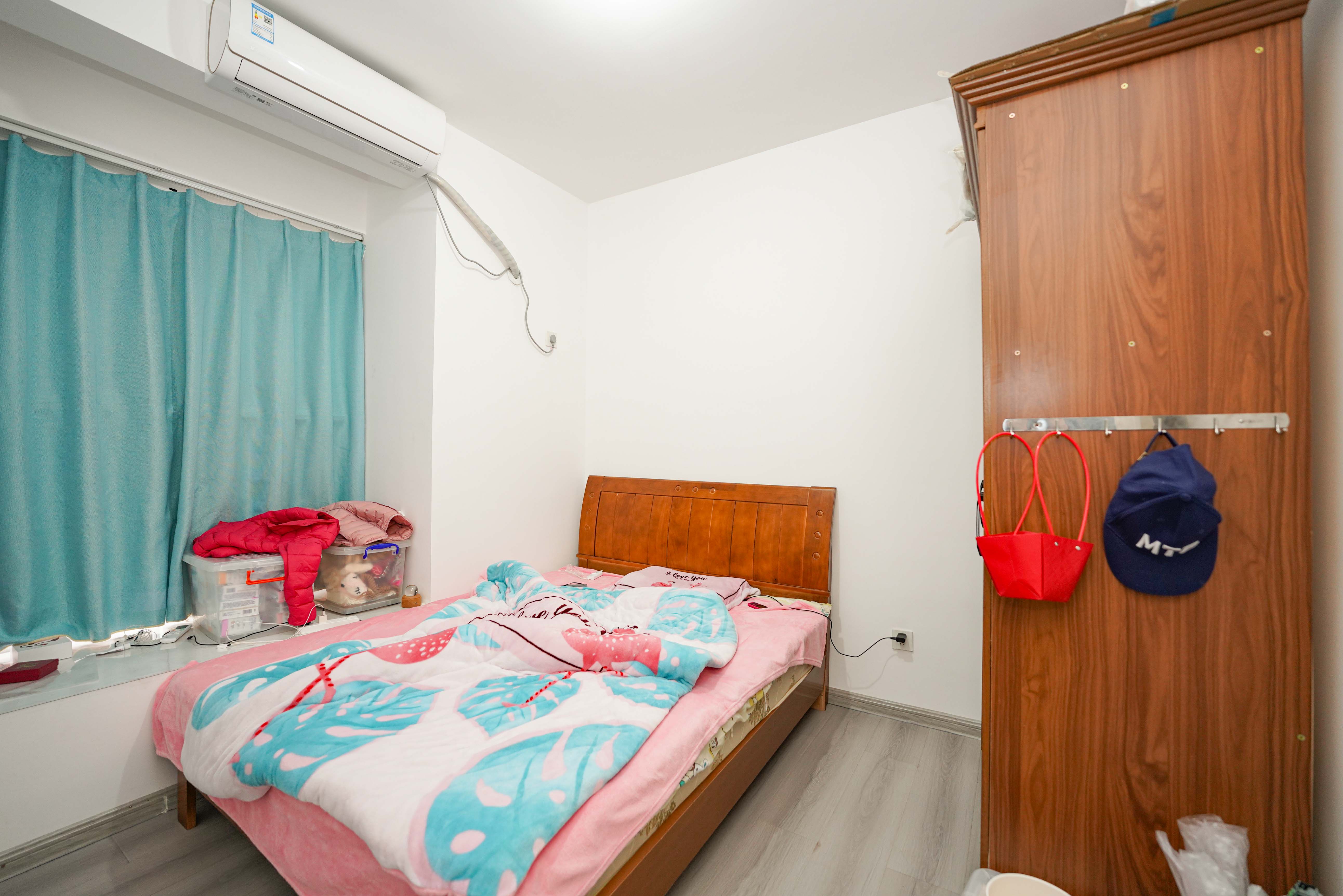 凯富南方鑫城  3室2厅1卫    62.0万 凯富南方鑫城  3室2厅1卫    62.0万卧室