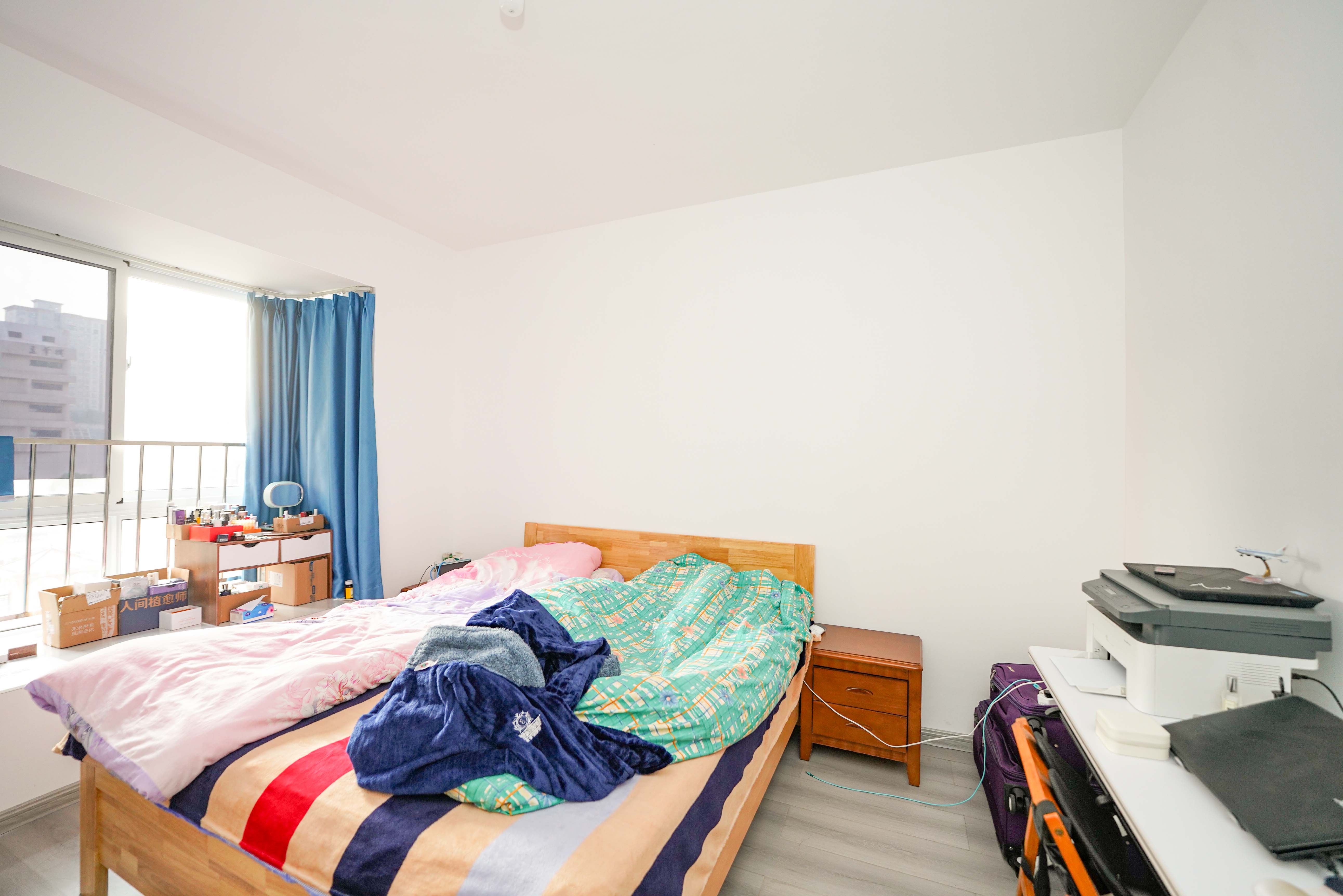 凯富南方鑫城  3室2厅1卫    62.0万 凯富南方鑫城  3室2厅1卫    62.0万卧室