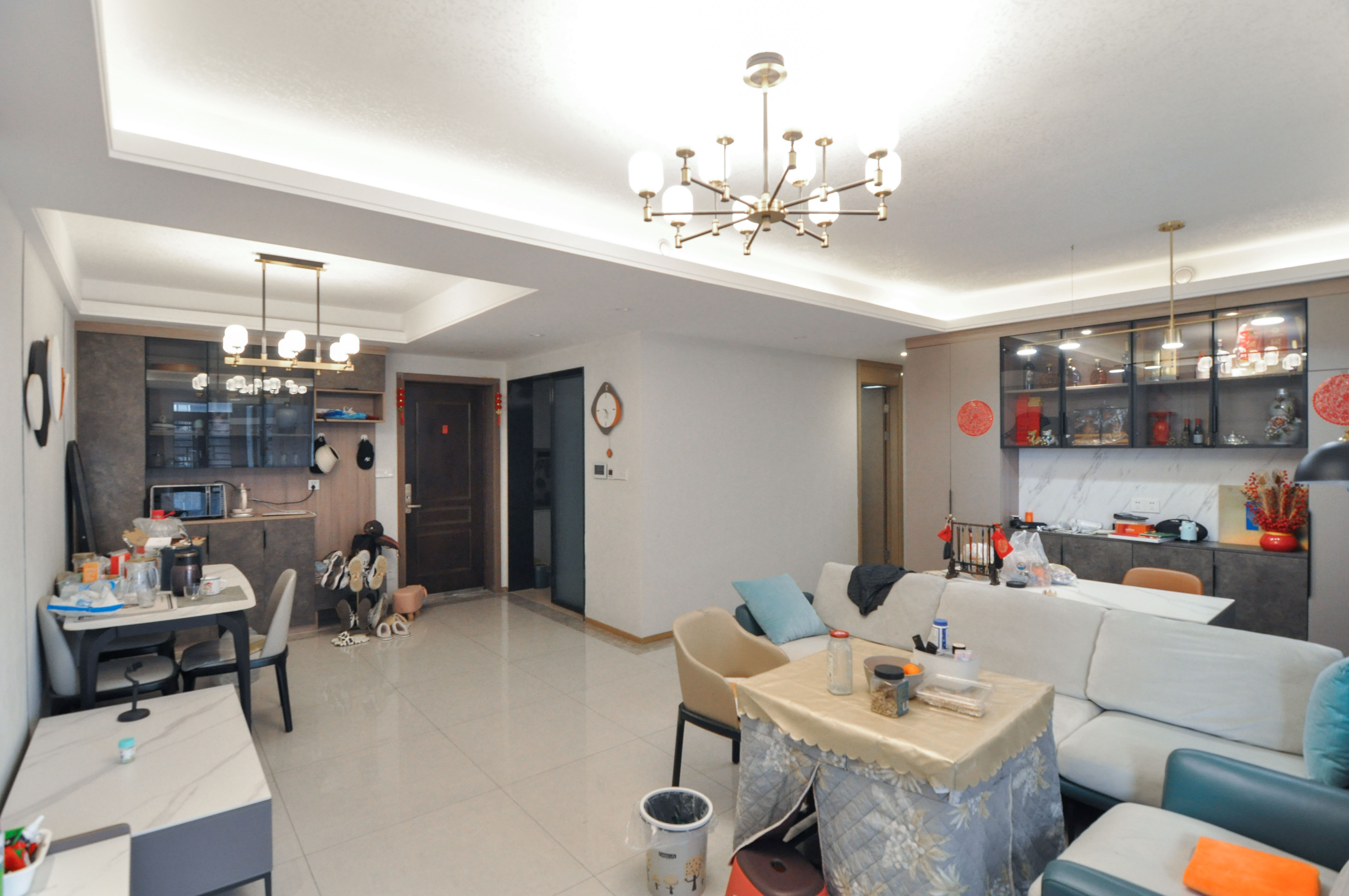 梅溪湖金茂湾  3室2厅2卫    180.0万 梅溪湖金茂湾  3室2厅2卫    180.0万客厅