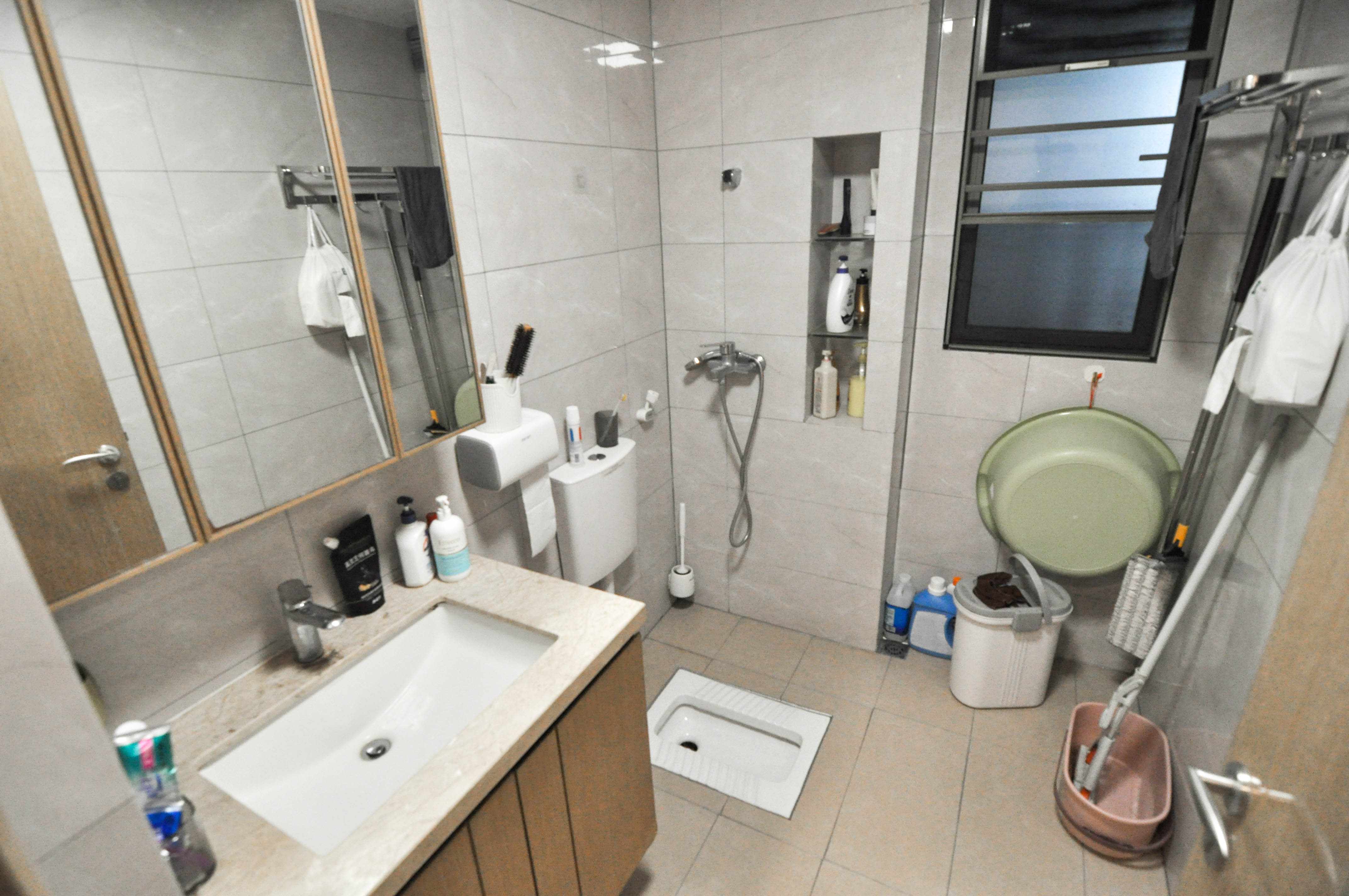 梅溪湖金茂湾  3室2厅2卫    180.0万 梅溪湖金茂湾  3室2厅2卫    180.0万卫生间