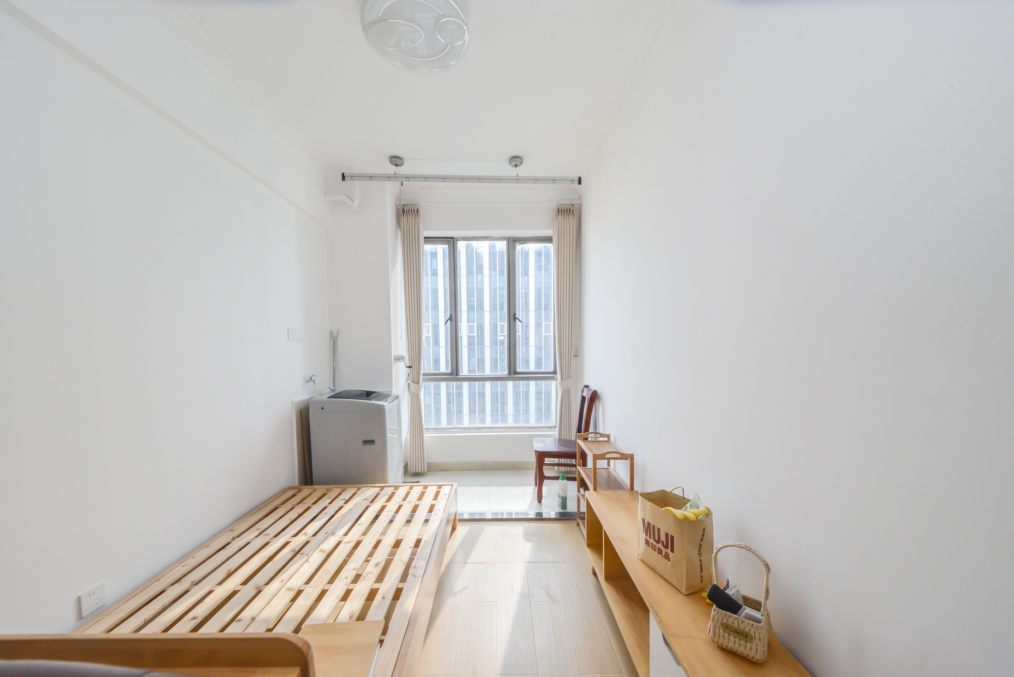 建鸿达华都（华都小户型及大华写字楼）  2室1厅1卫   85.00万卧室