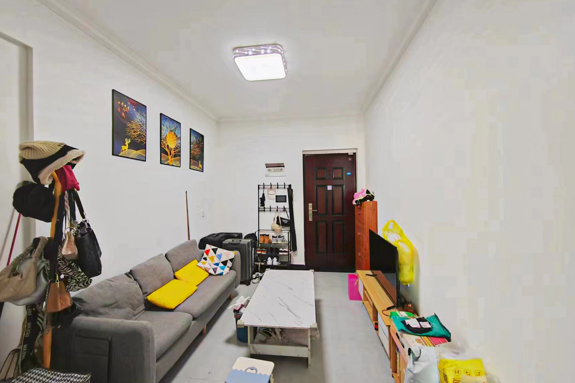 里约荟 1室1厅1卫 36.0万 里约荟 1室1厅1卫 36.0万客厅