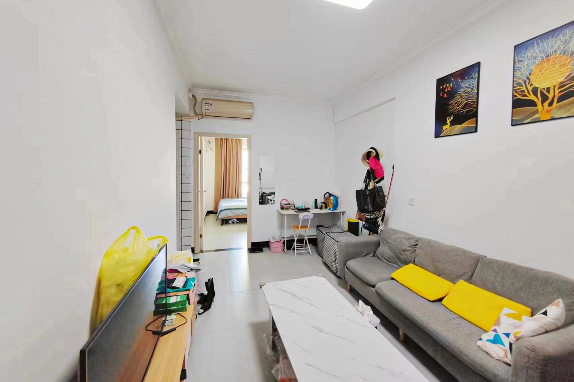 里约荟 1室1厅1卫 36.0万 里约荟 1室1厅1卫 36.0万客厅