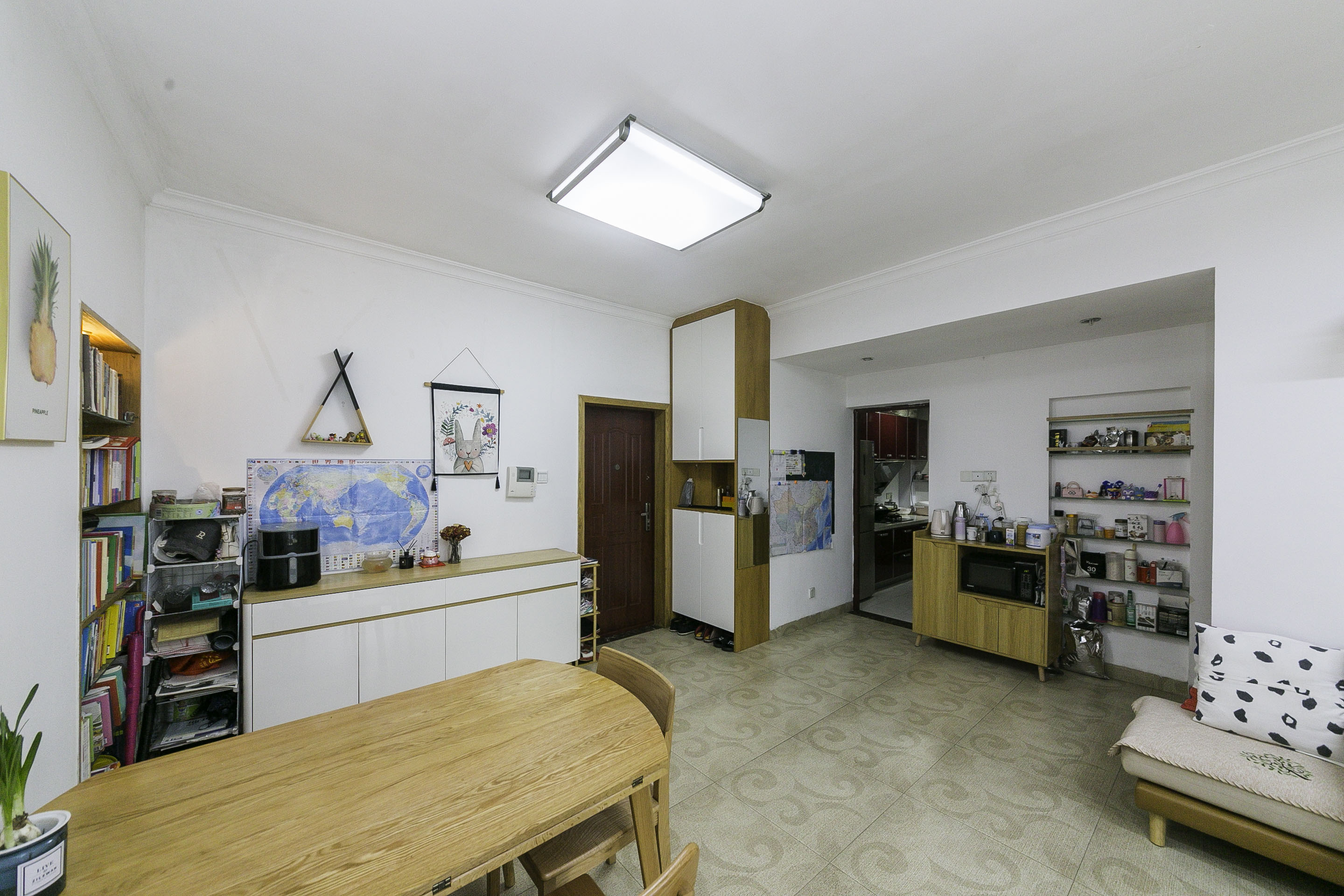 德庆水韵山城  2室2厅1卫   69.00万客厅