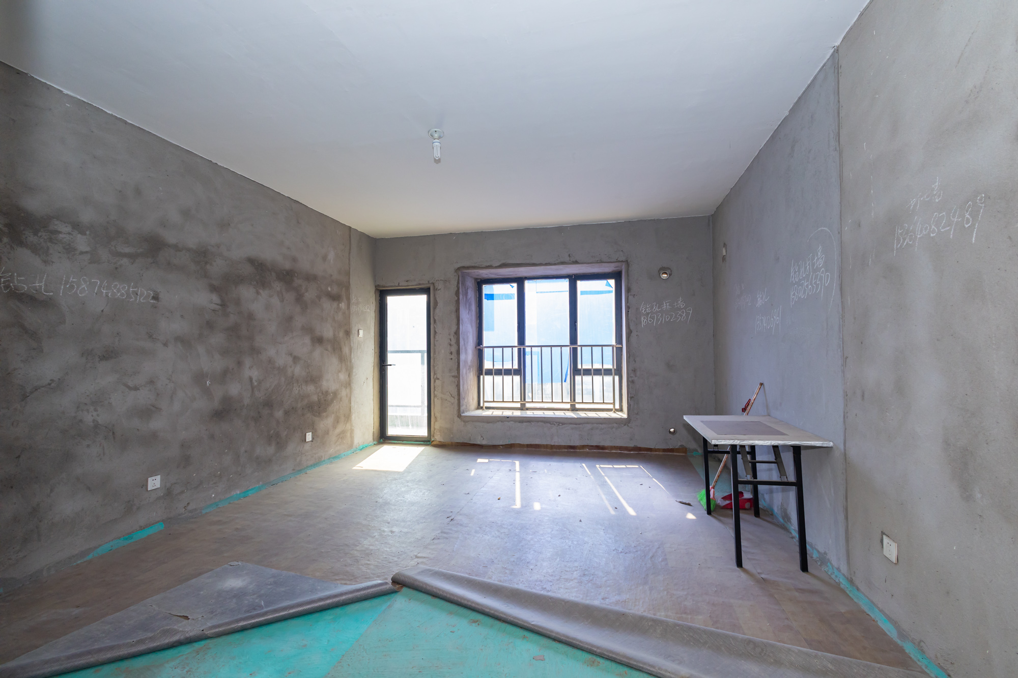 蓝山郡 4室2厅2卫 120.0万 蓝山郡 4室2厅2卫 120.0万客厅