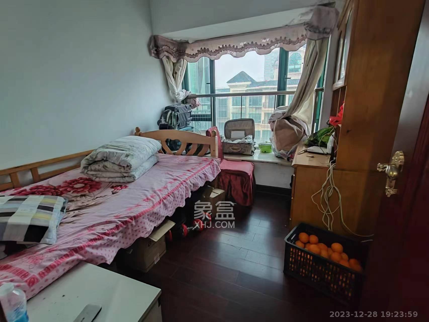 恒大名都  3室2厅1卫   1600.00元/月室内图