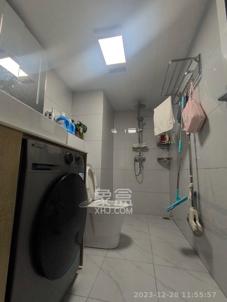 万科紫台  2室2厅1卫   3200.00元/月室内图