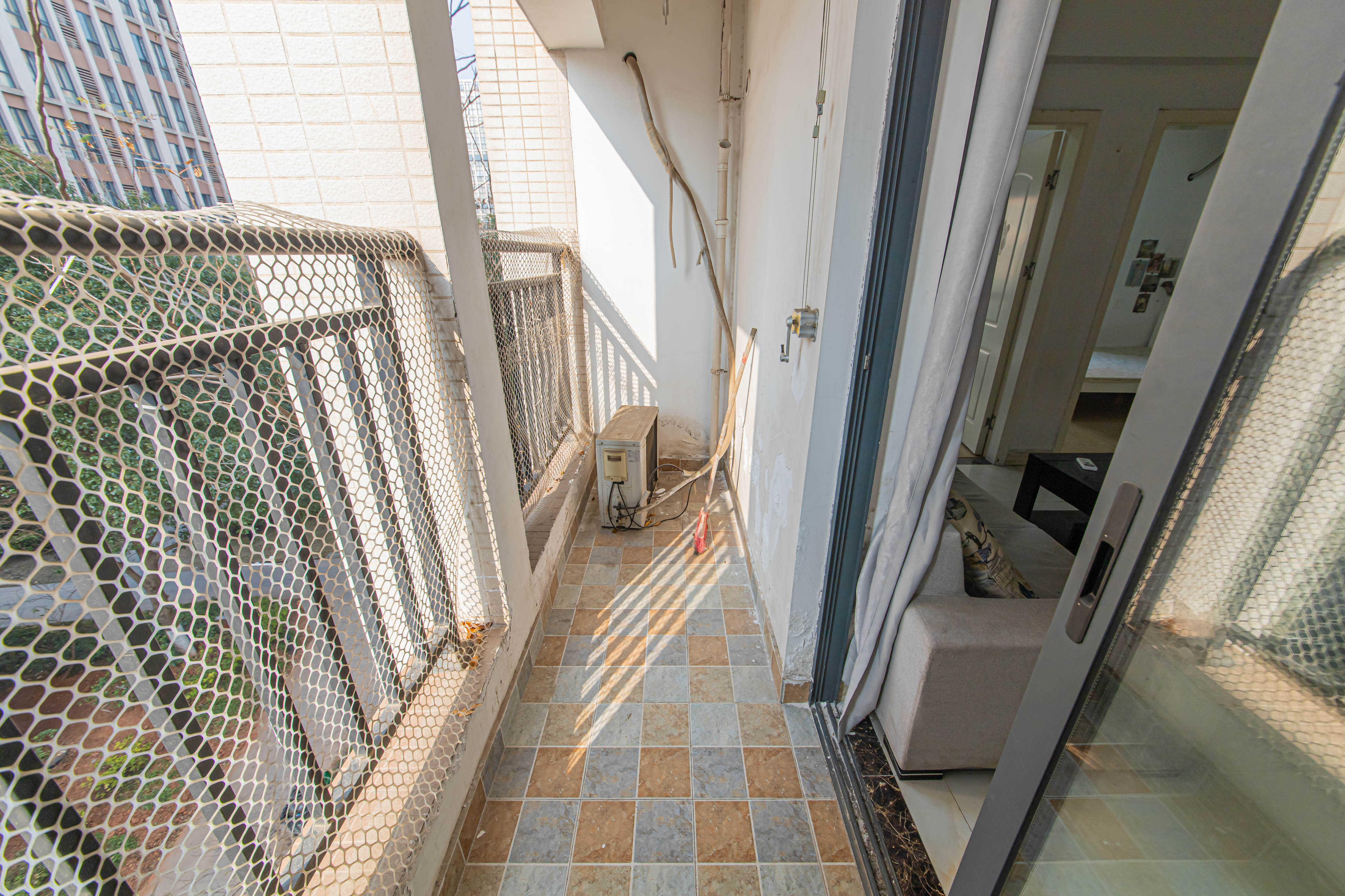 中建芙蓉工社  2室1厅1卫   52.00万阳台