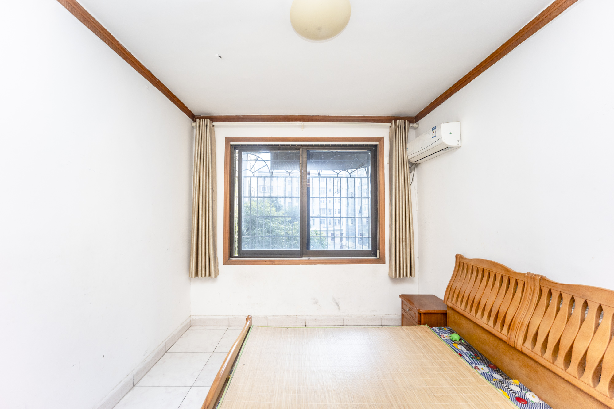 医药公司宿舍（长沙市医疗器械公司宿舍）  2室1厅1卫   38.00万卧室