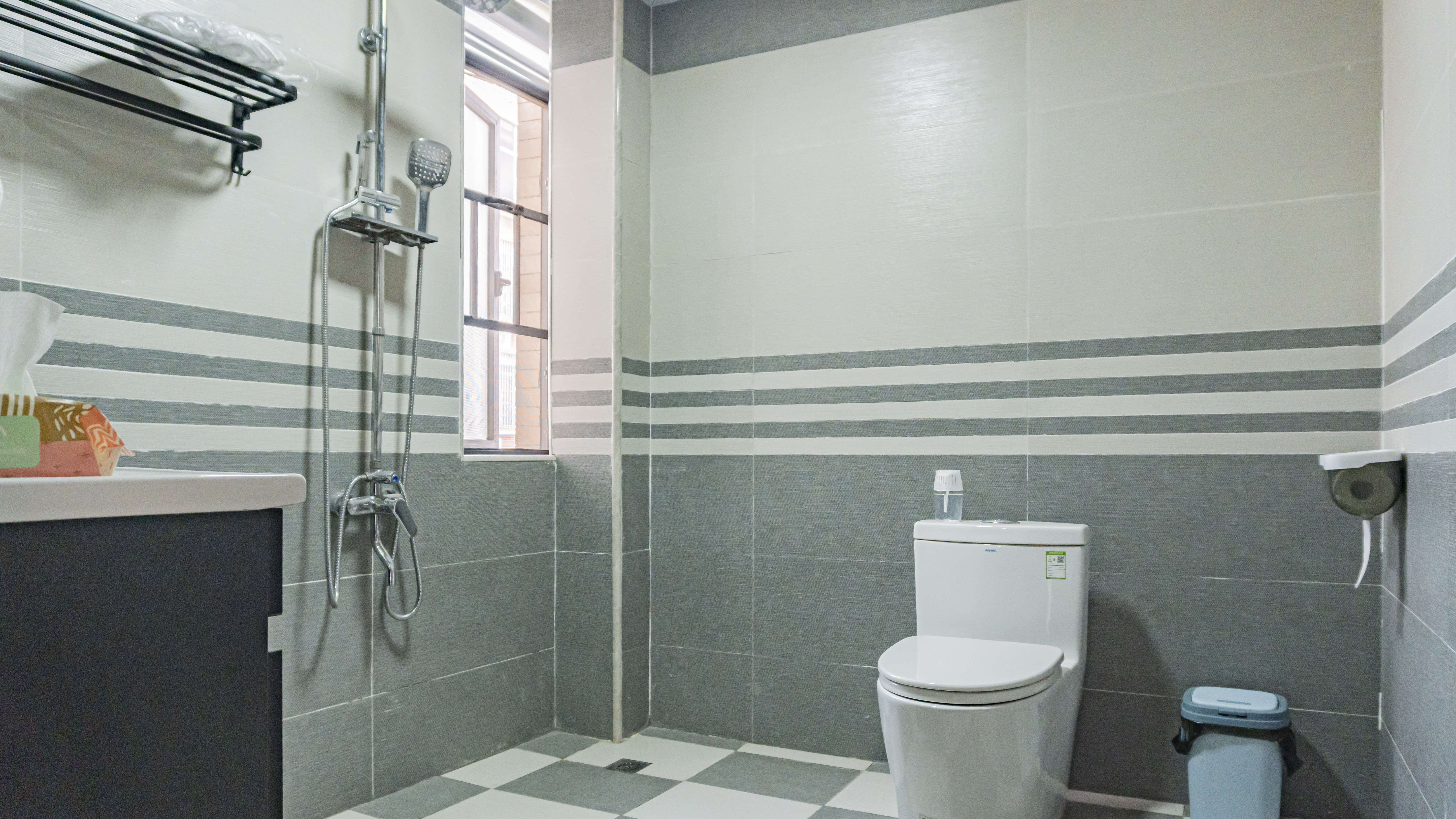 医专教师新村 4室2厅2卫 69.8万 医专教师新村 4室2厅2卫 69.8万其他