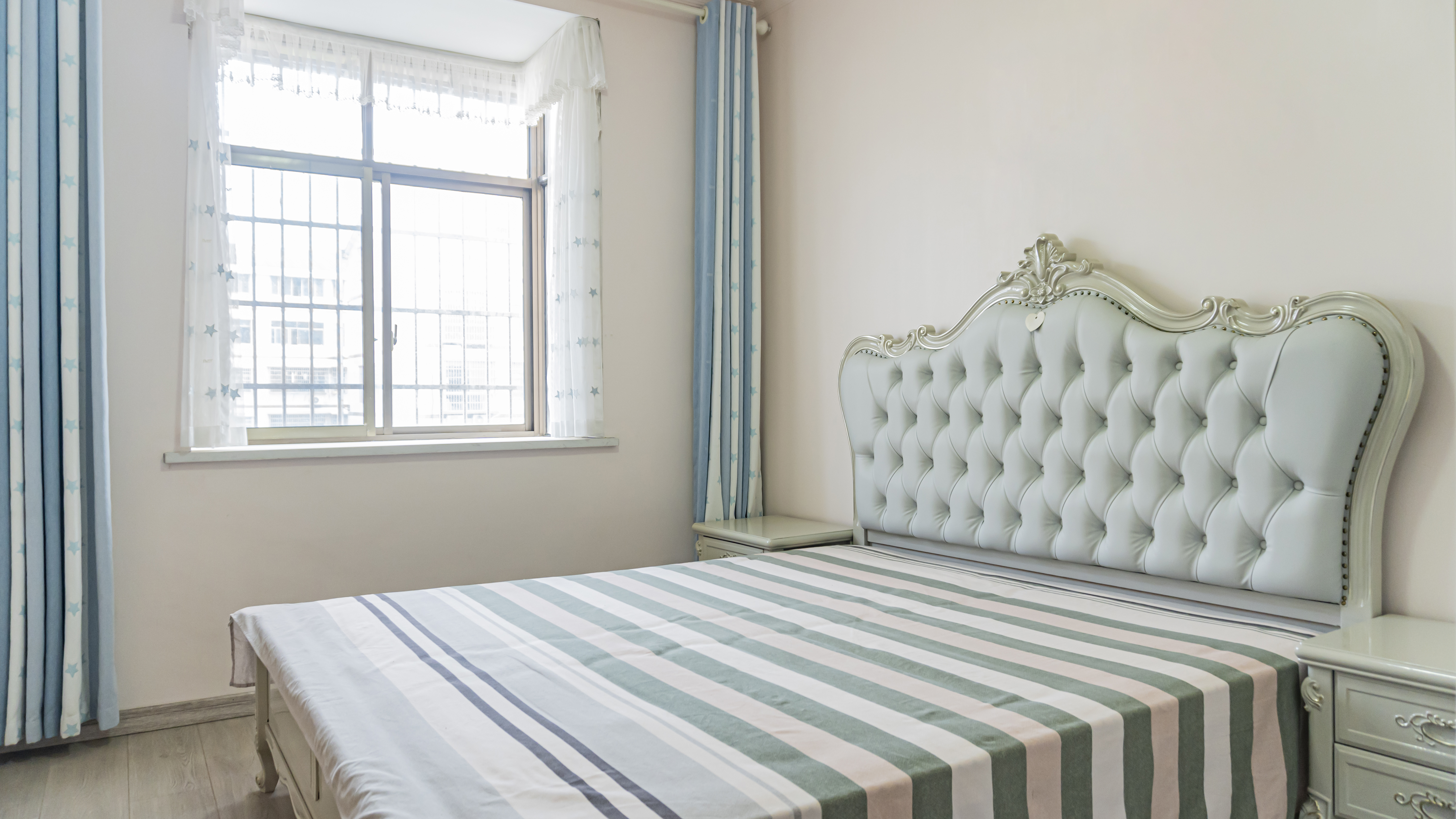 医专教师新村 4室2厅2卫 69.8万 医专教师新村 4室2厅2卫 69.8万其他