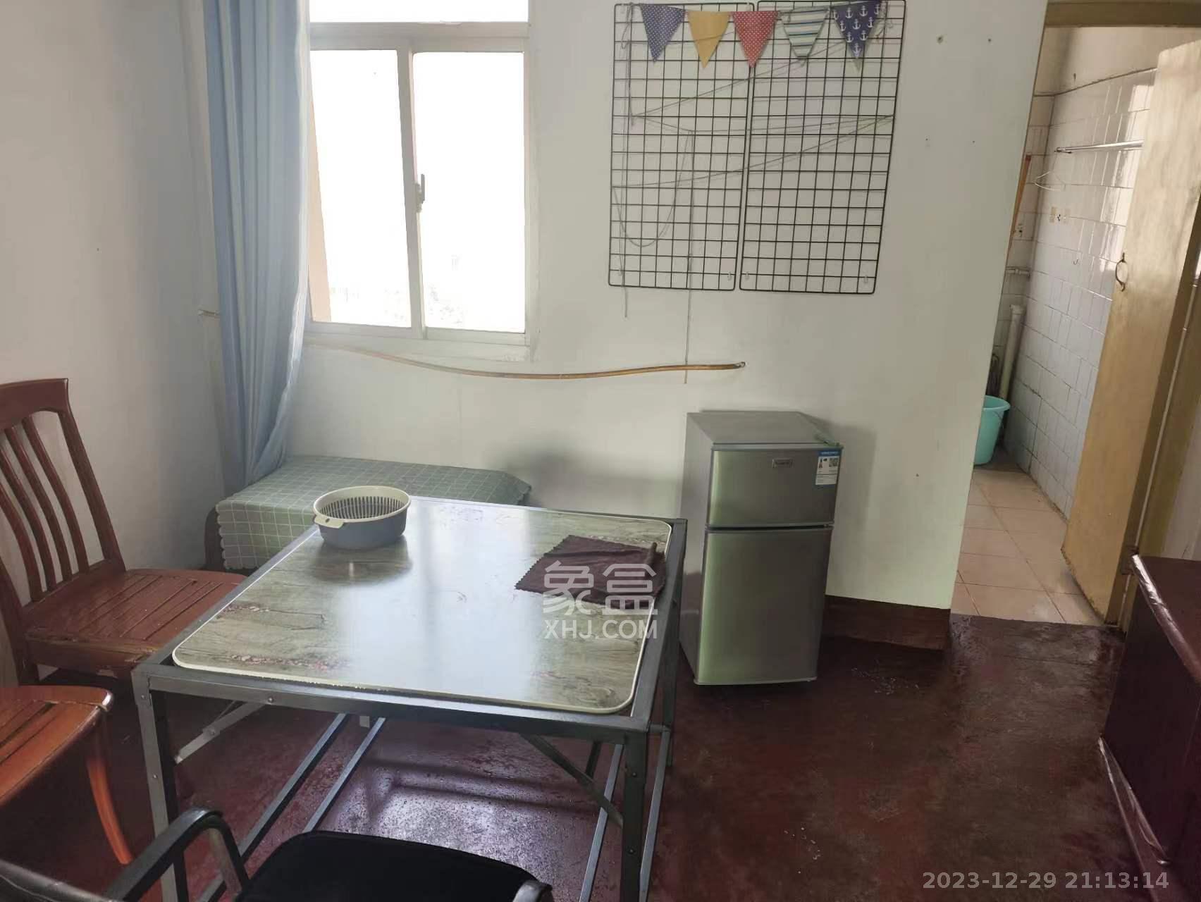 浦沅生活一区  2室1厅1卫   1100.00元/月室内图