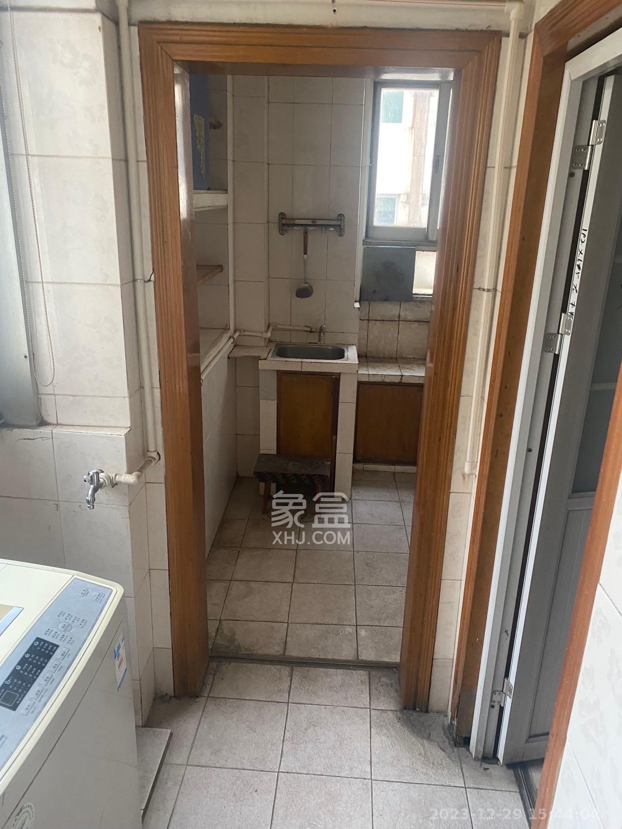 燕山街社区  2室1厅1卫   1600.00元/月室内图