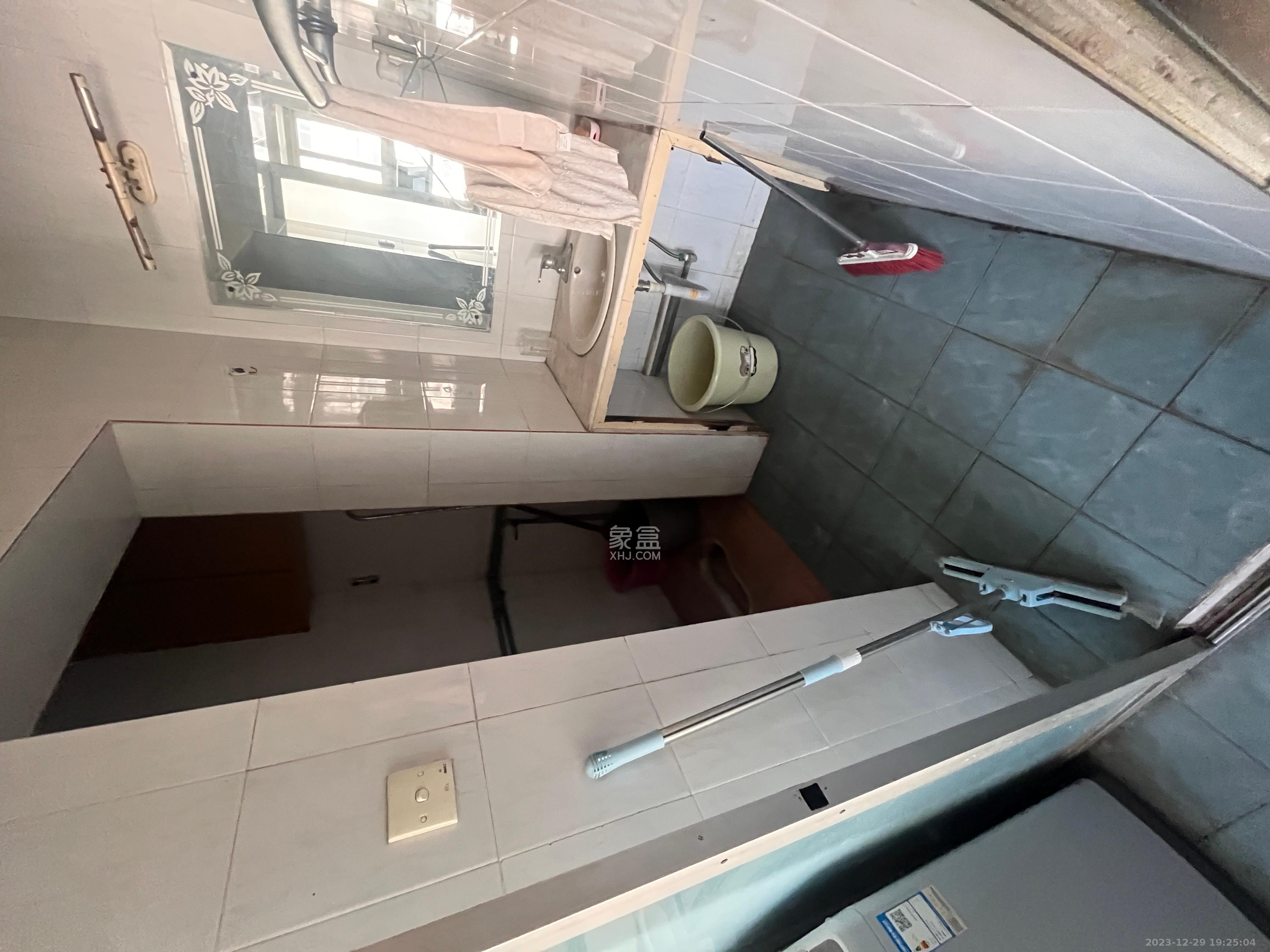 测绘局单位房  2室2厅1卫   1100.00元/月室内图