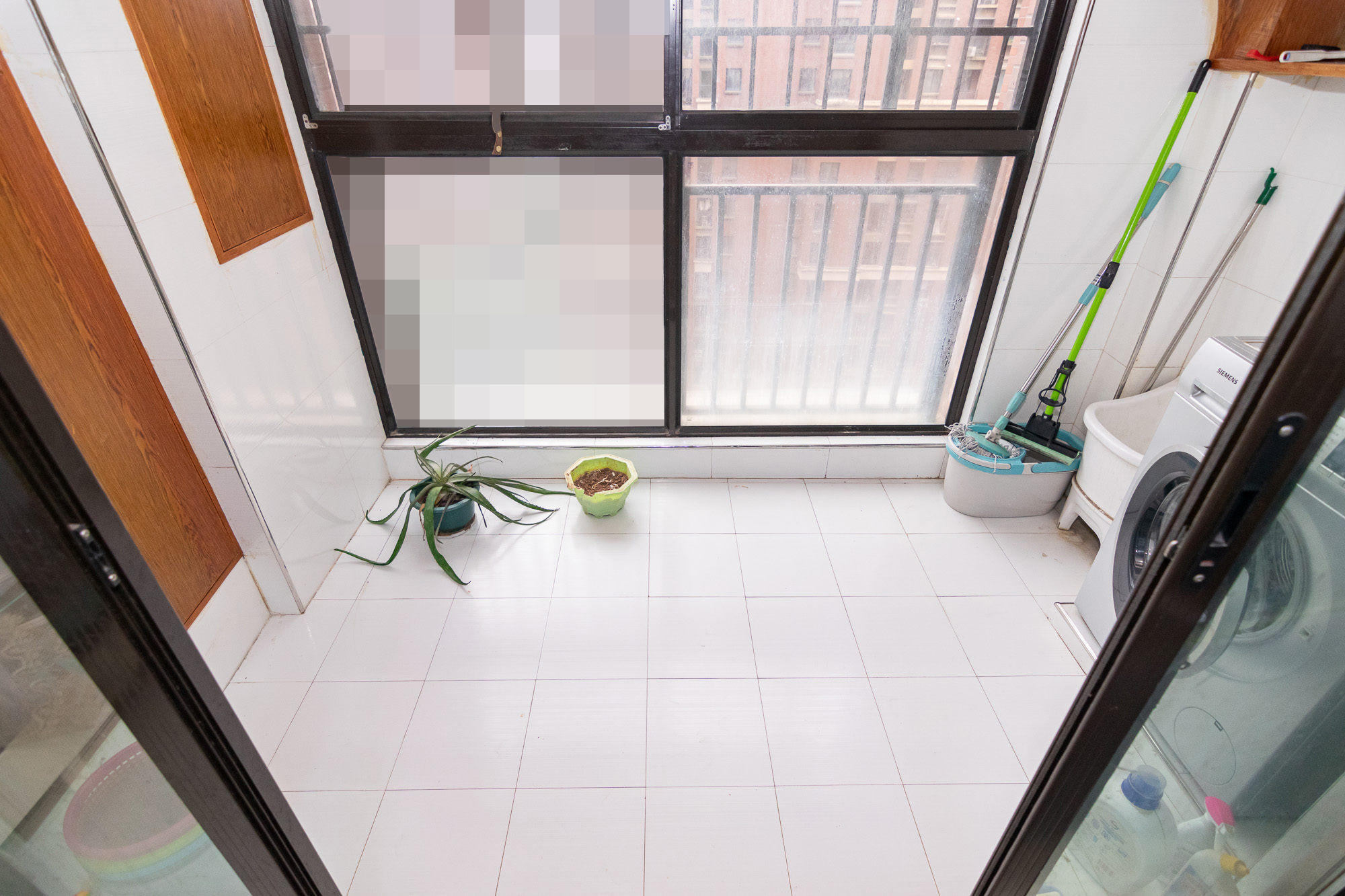 新城国际花都 3室2厅1卫 56.0万 新城国际花都 3室2厅1卫 56.0万阳台