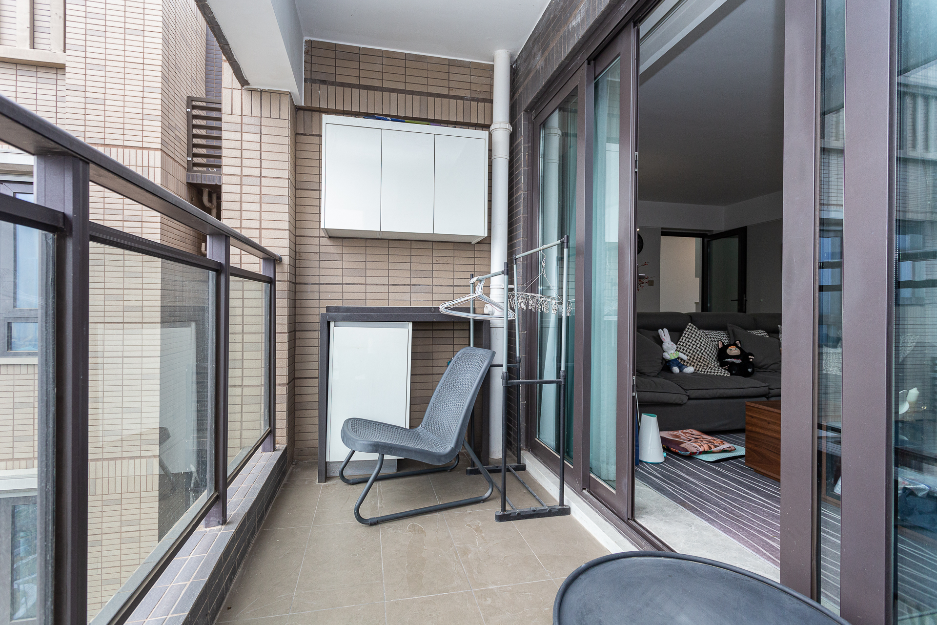 时代倾城四期  3室2厅2卫    128.0万阳台