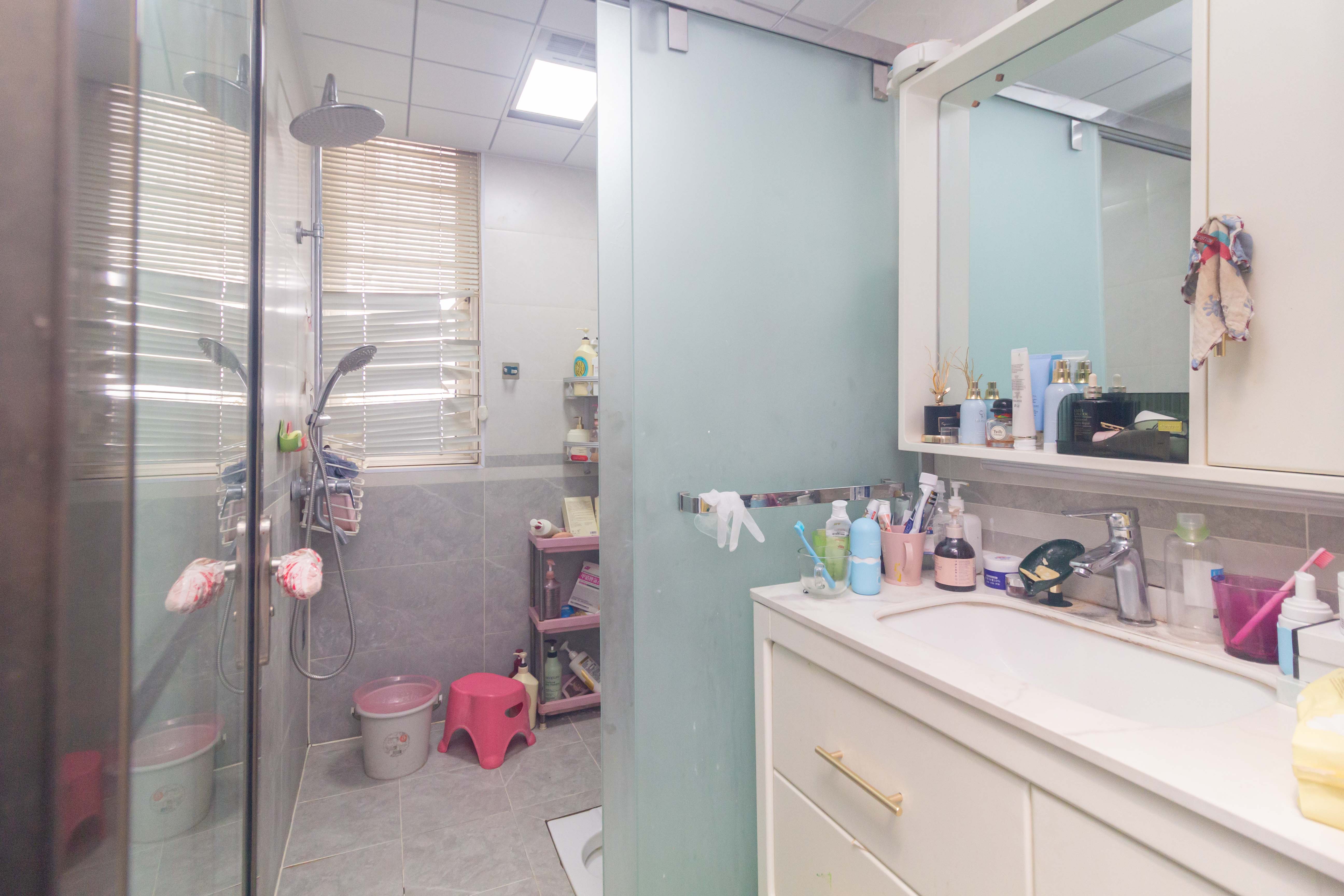 芙蓉万国城MOMA（卓越汇富苑）  3室2厅1卫    86.0万卫生间