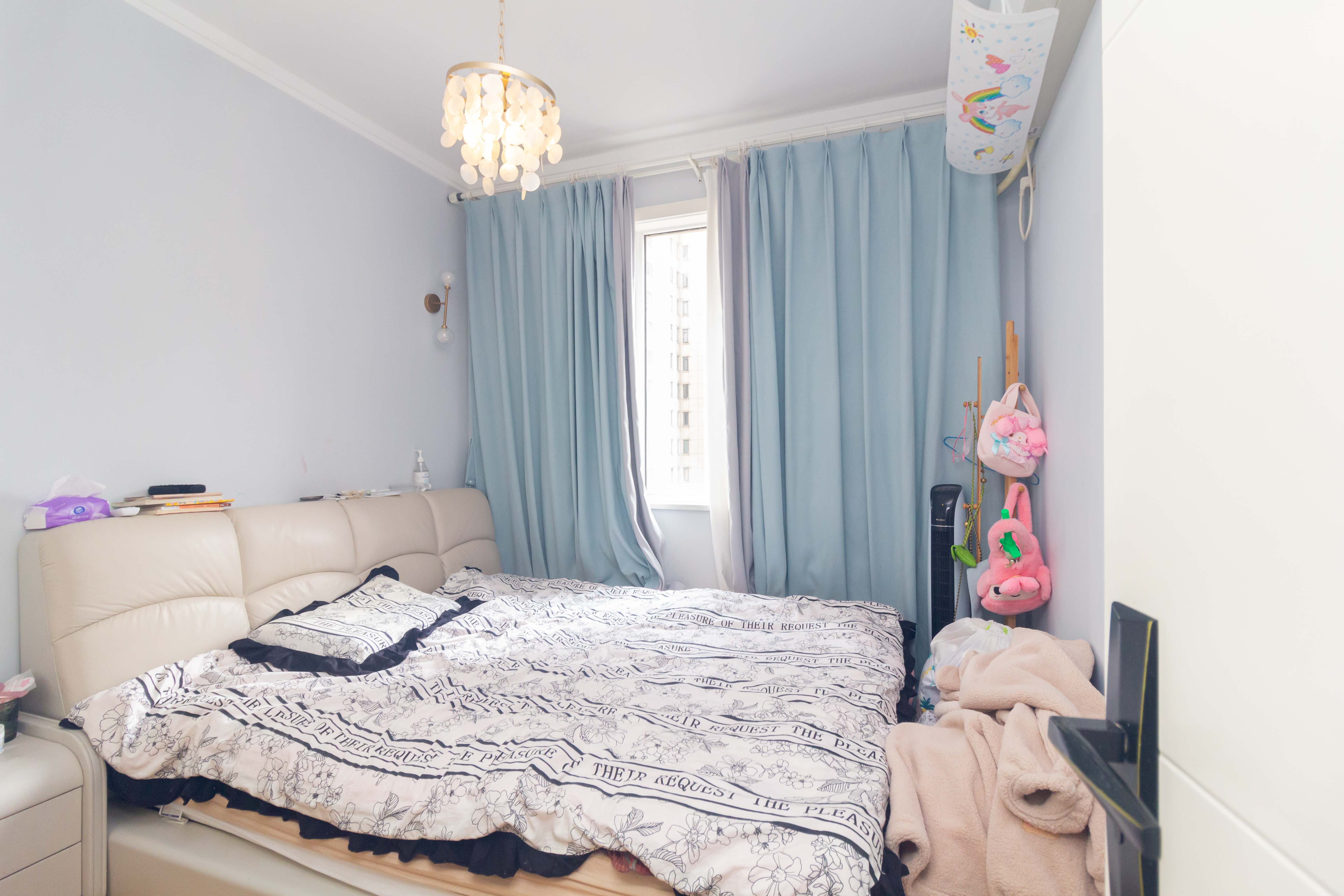 芙蓉万国城MOMA（卓越汇富苑）  3室2厅1卫    86.0万卧室